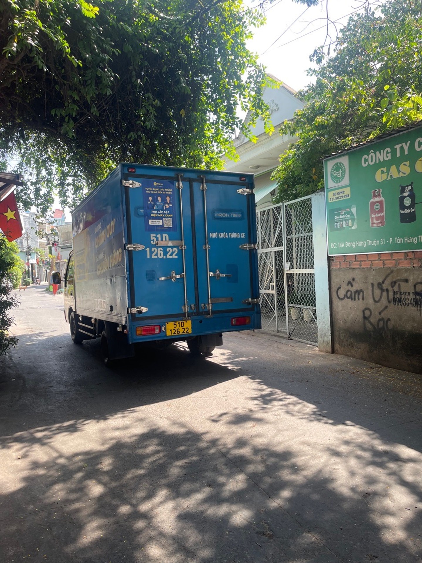 Nhà mặt phố kinh doanh sầm uất tại ĐHT31, diện tích 42m², giá 5.99 tỷ đồng