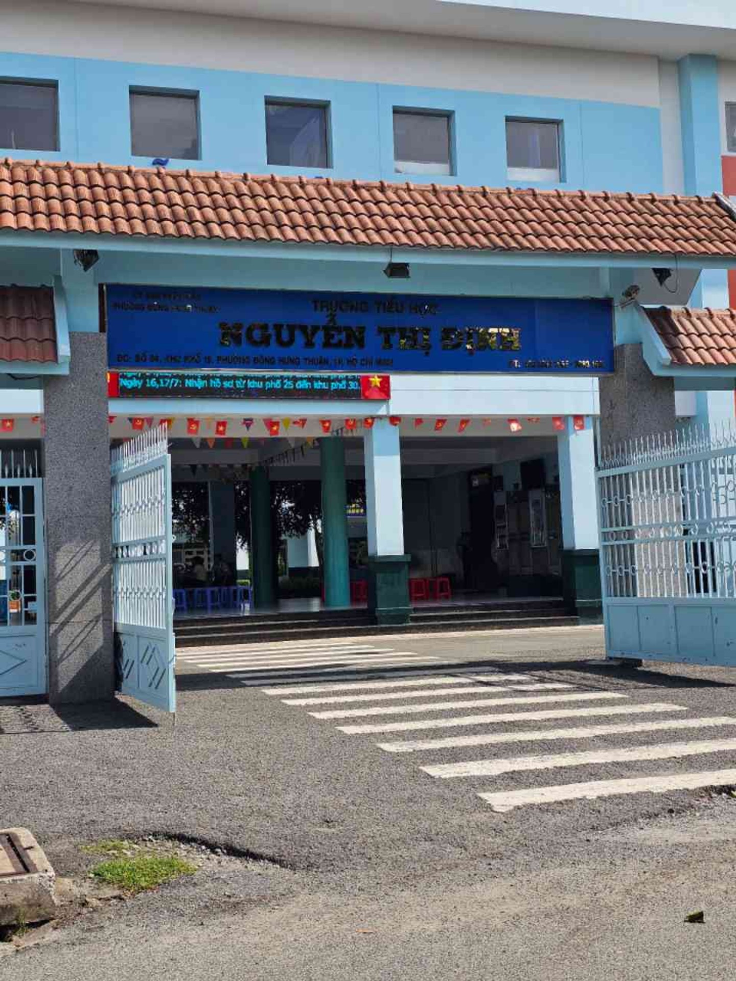 Lô góc 3 mặt thoáng đường Tân Thới Nhất, gần chung cư prosper plaza đường phan văn hớn.