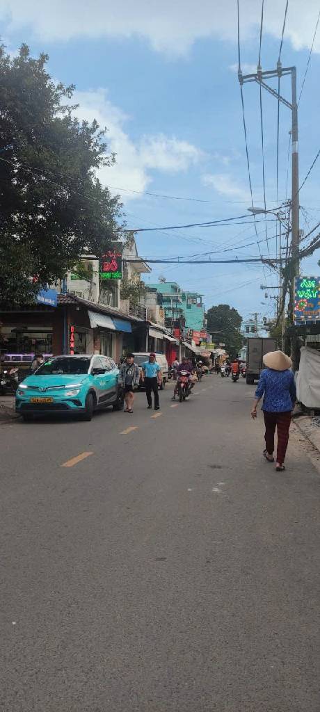 Cơ hội vàng sở hữu nhà mặt tiền trung tâm Tân Thới Nhất với giá cực tốt