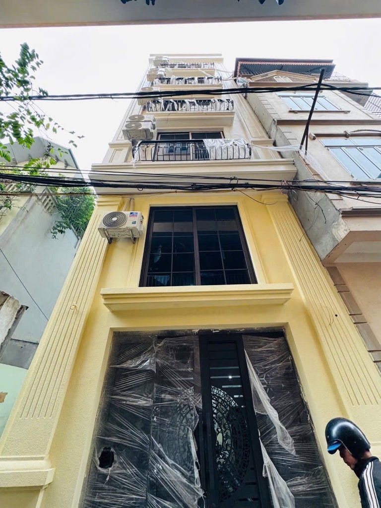 Bán căn hộ chung cư mini 7 tầng thang máy, 11 phòng cho thuê, Xuân Phương,Full nội thất, hơn 13 tỷ