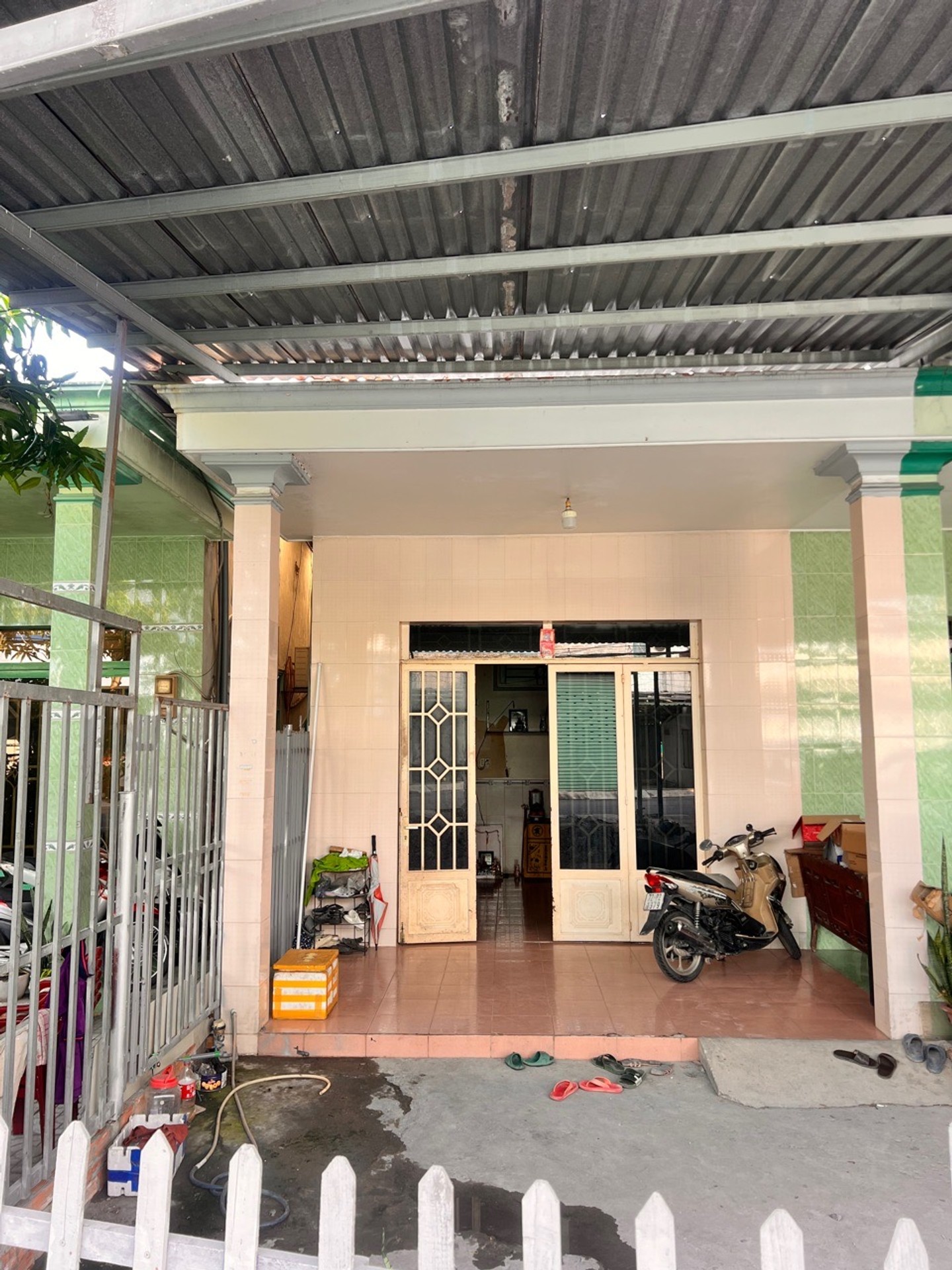 Nhà mặt tiền Lê Văn Lương, giá tốt, tiện đầu tư