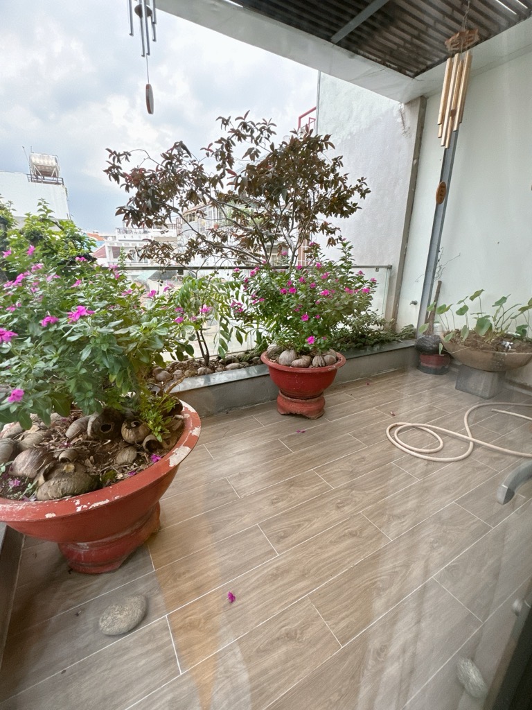 Bán nhà riêng 5 tầng mặt tiền 8m tại phường Huỳnh Văn Bánh, diện tích 163.5 m2, pháp lý cơ sở