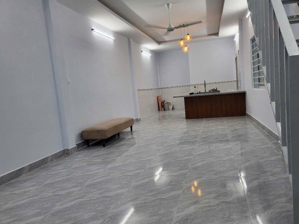 Bán nhà mặt tiền Tân Thới Nhất 77m2, 2 tầng, giá 3.8 tỷ