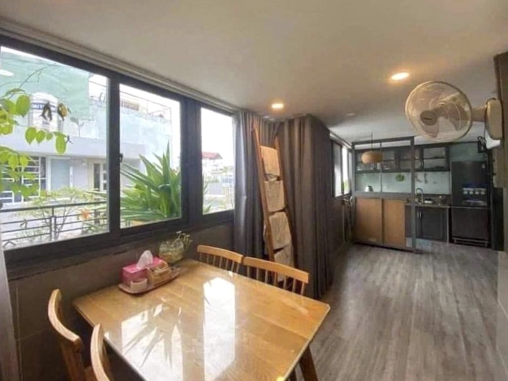 Bán nhà riêng 4 tầng mặt tiền 7.5m tại Phường 13, Phú Nhuận