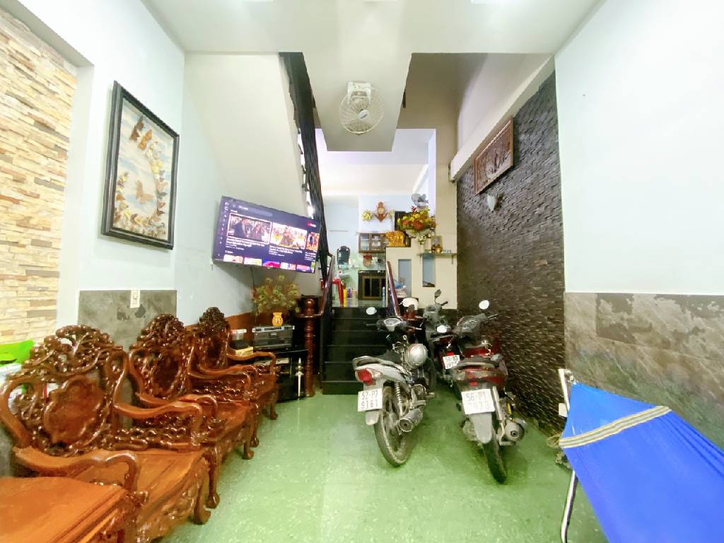 Bán nhà mặt phố 4 tầng, diện tích 55m2, mặt tiền 3.7m, Tân Phú