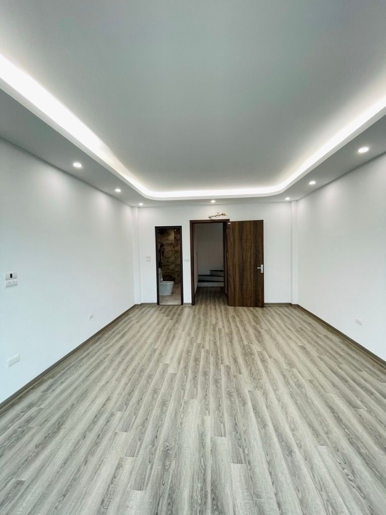 Nhà 6 tầng thang máy gần Aeon Long Biên, cơ hội vàng cho bạn