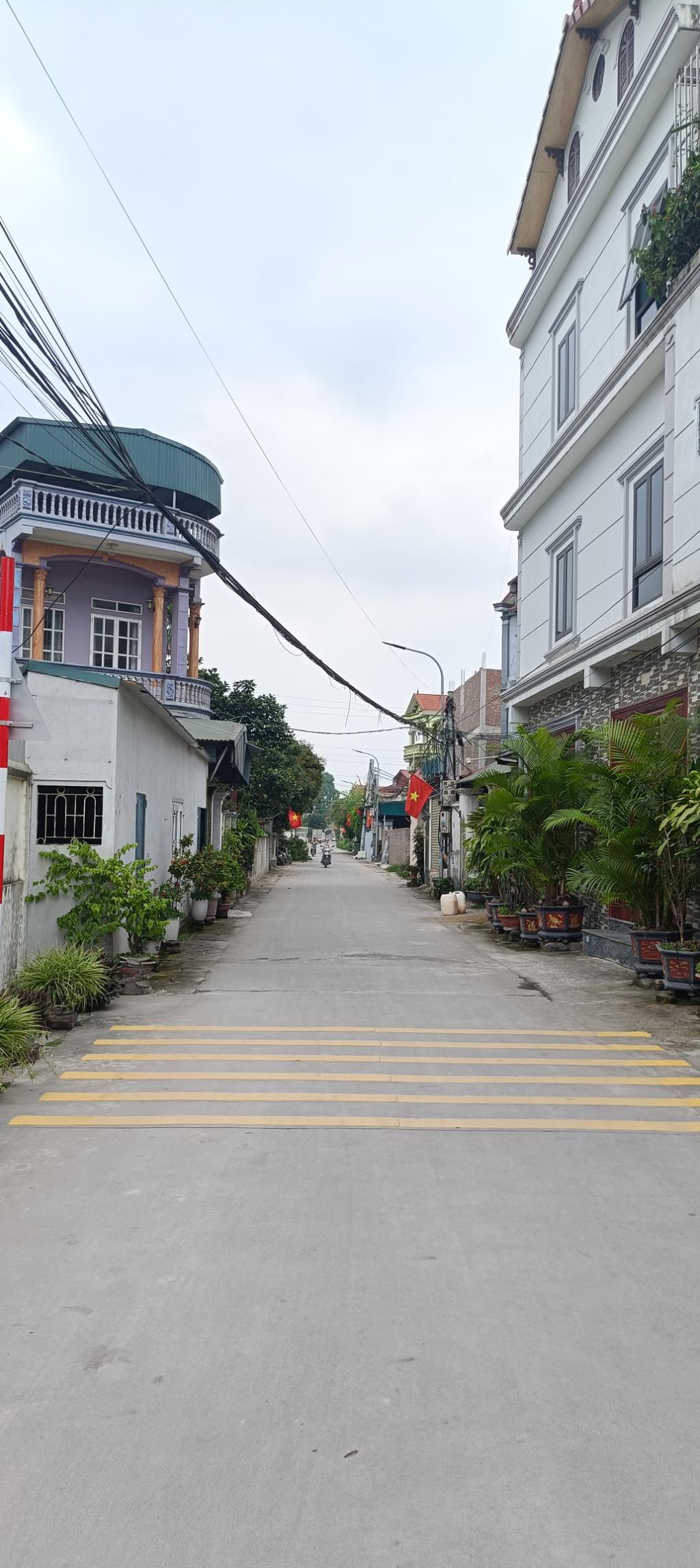 Nhà mặt phố Mỹ Hào, giảm 1 tỷ duy nhất hôm nay