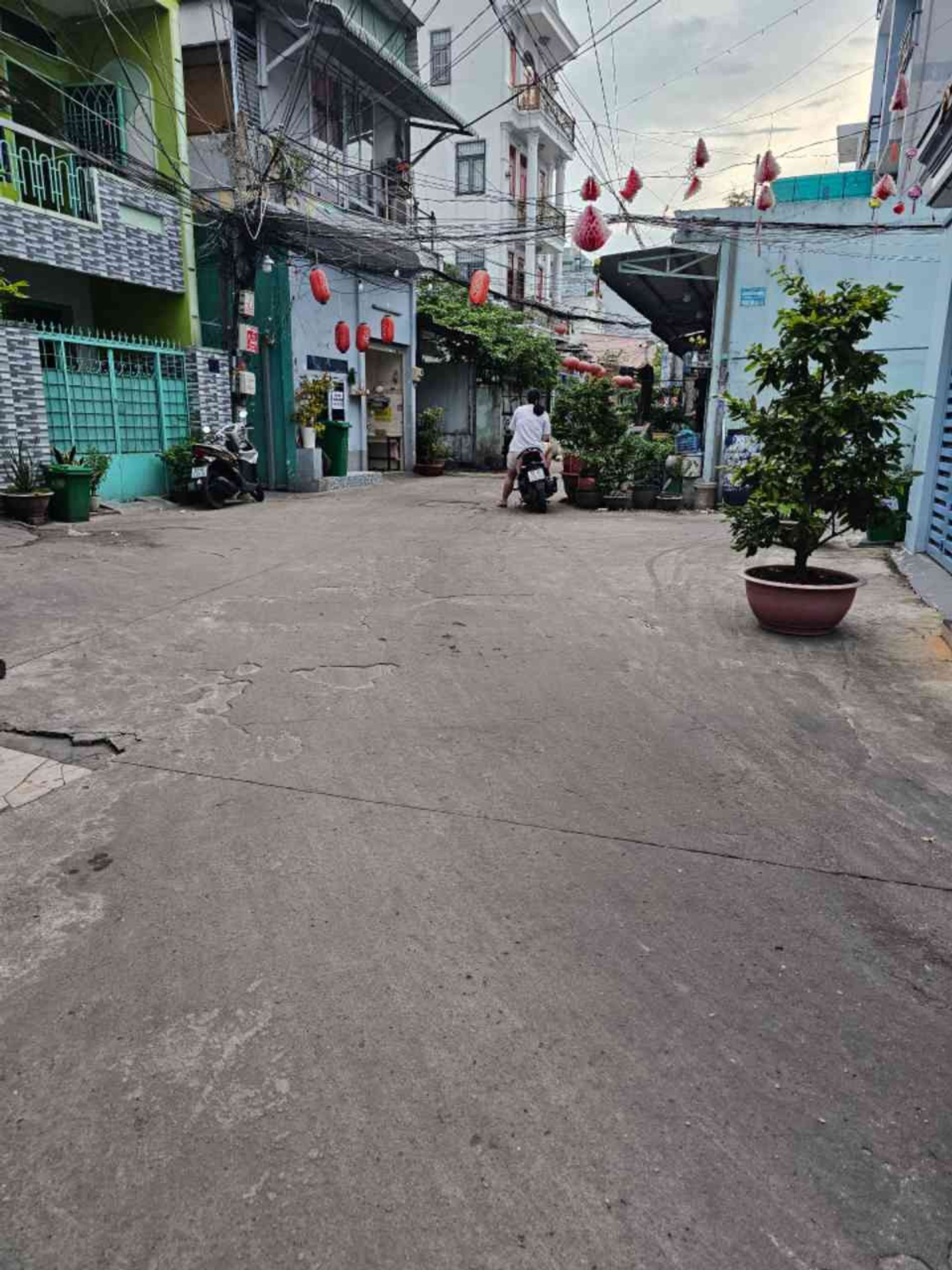 Bán nhà riêng khu Tên Lửa, Bình Trị Đông Bình Tân 77m2 3 tầng 4PN 4WC hẻm xe hơi pháp lý chính chủ