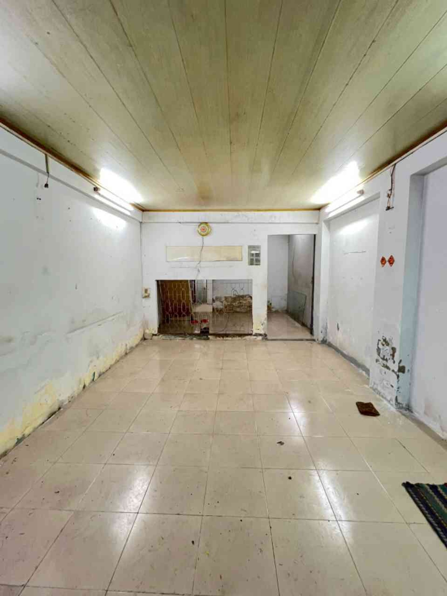 Bán nhà riêng 2 tầng hướng Tây Bắc tại phường Chánh Hưng, quận 8, diện tích 57m2