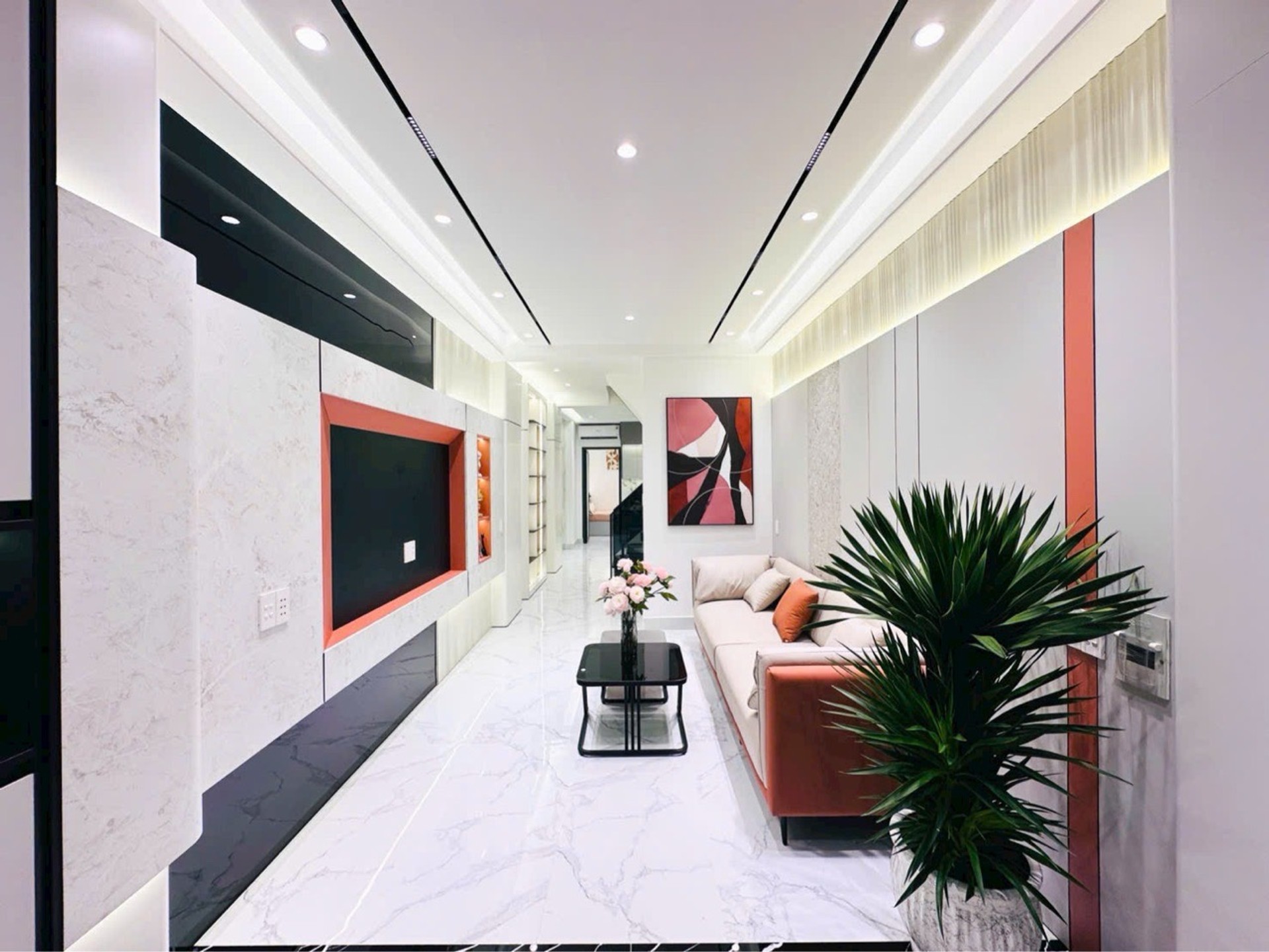 NHÀ MỚI 3 TẦNG, 3PN, GẦN 50M2 – FULL NỘI THẤT – CÓ PHÒNG TẦNG TRỆT , SÁT PMH Q7, HẺM Ô TÔ. CHỈ 5 T.