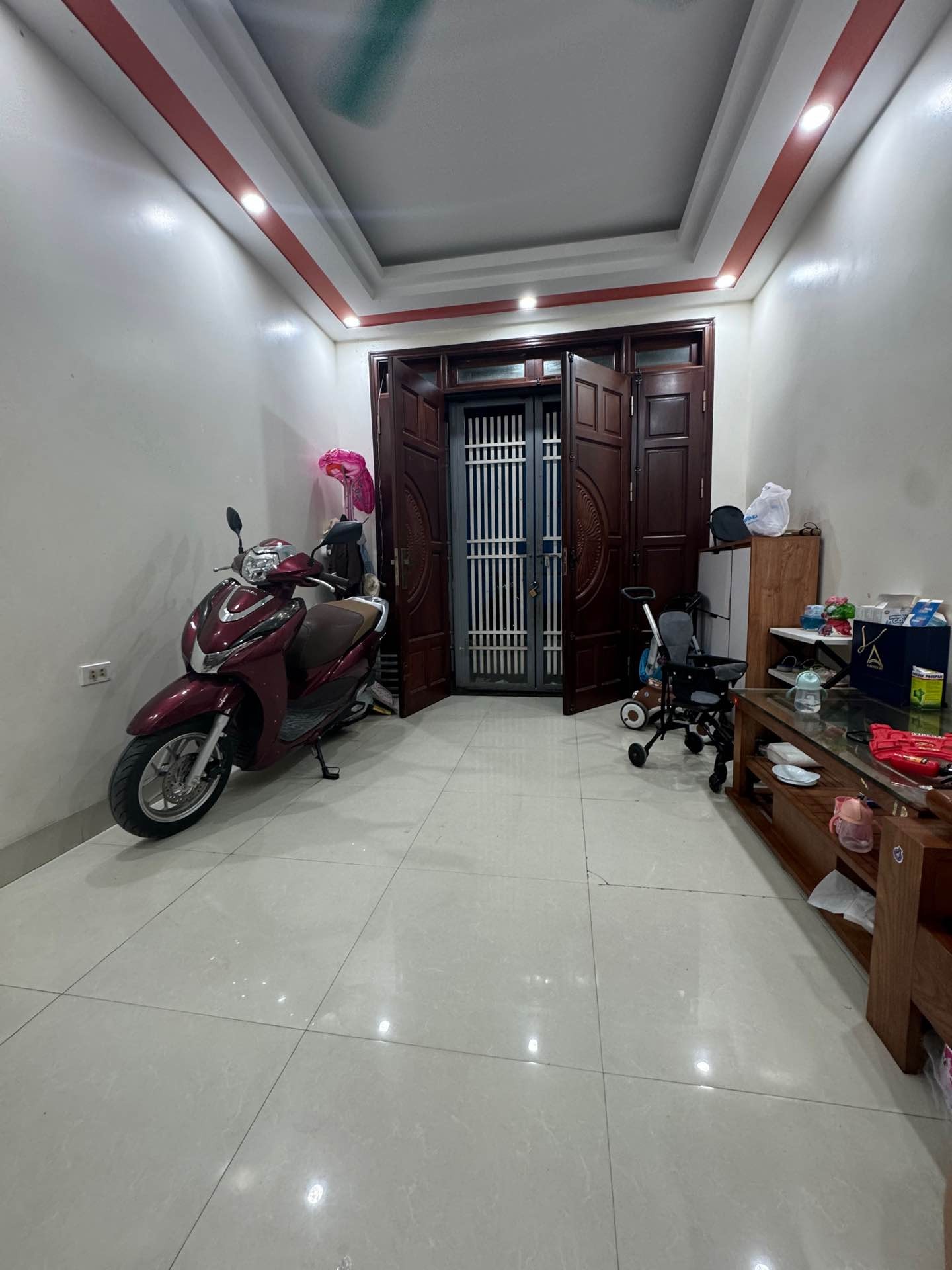 Bán nhà riêng Quang Tiến 5 tầng, diện tích 30.9m², pháp lý rõ ràng