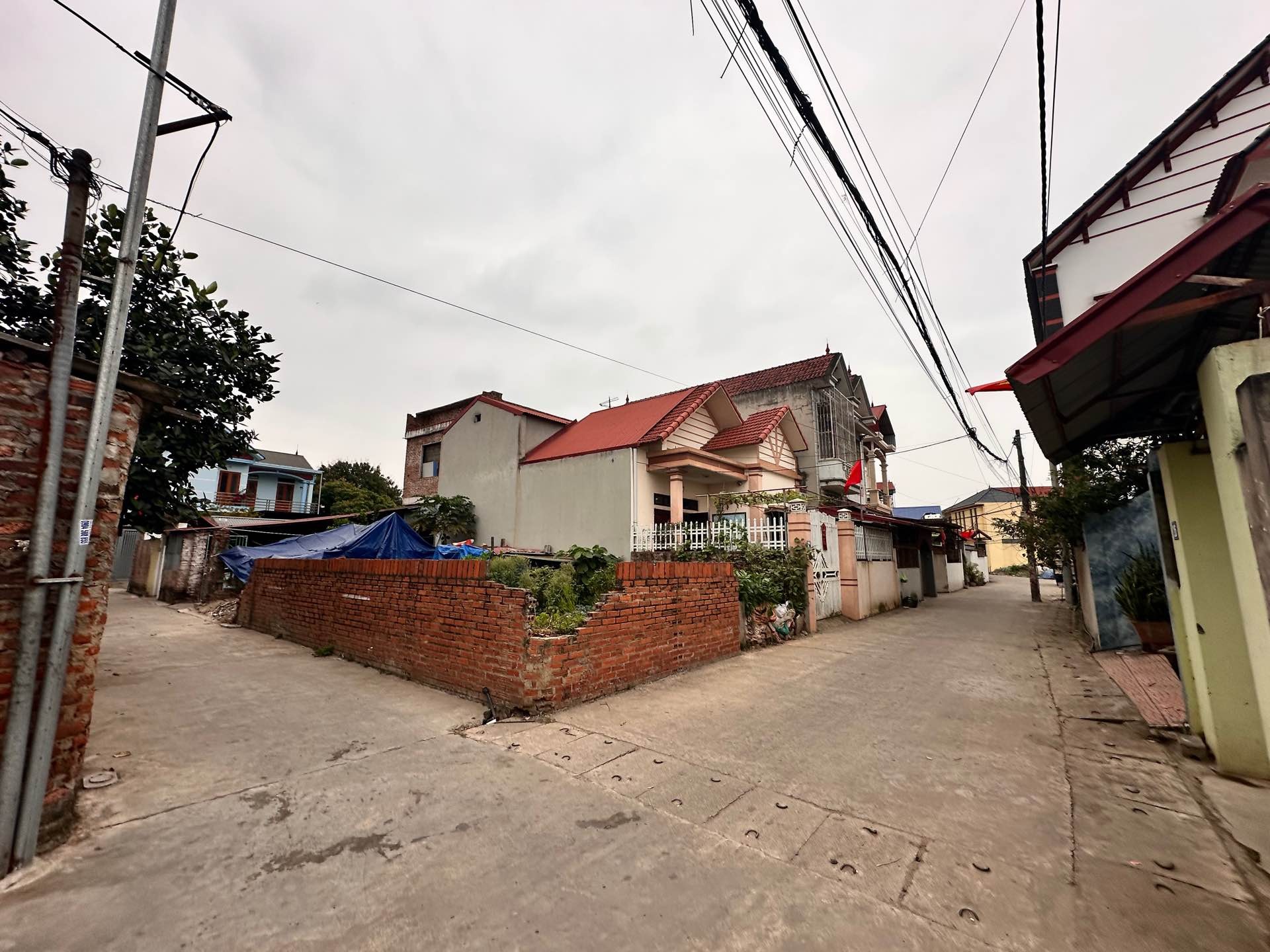 Cơ hội độc nhất sở hữu lô đất lô góc trung tâm xã Kim Anh
