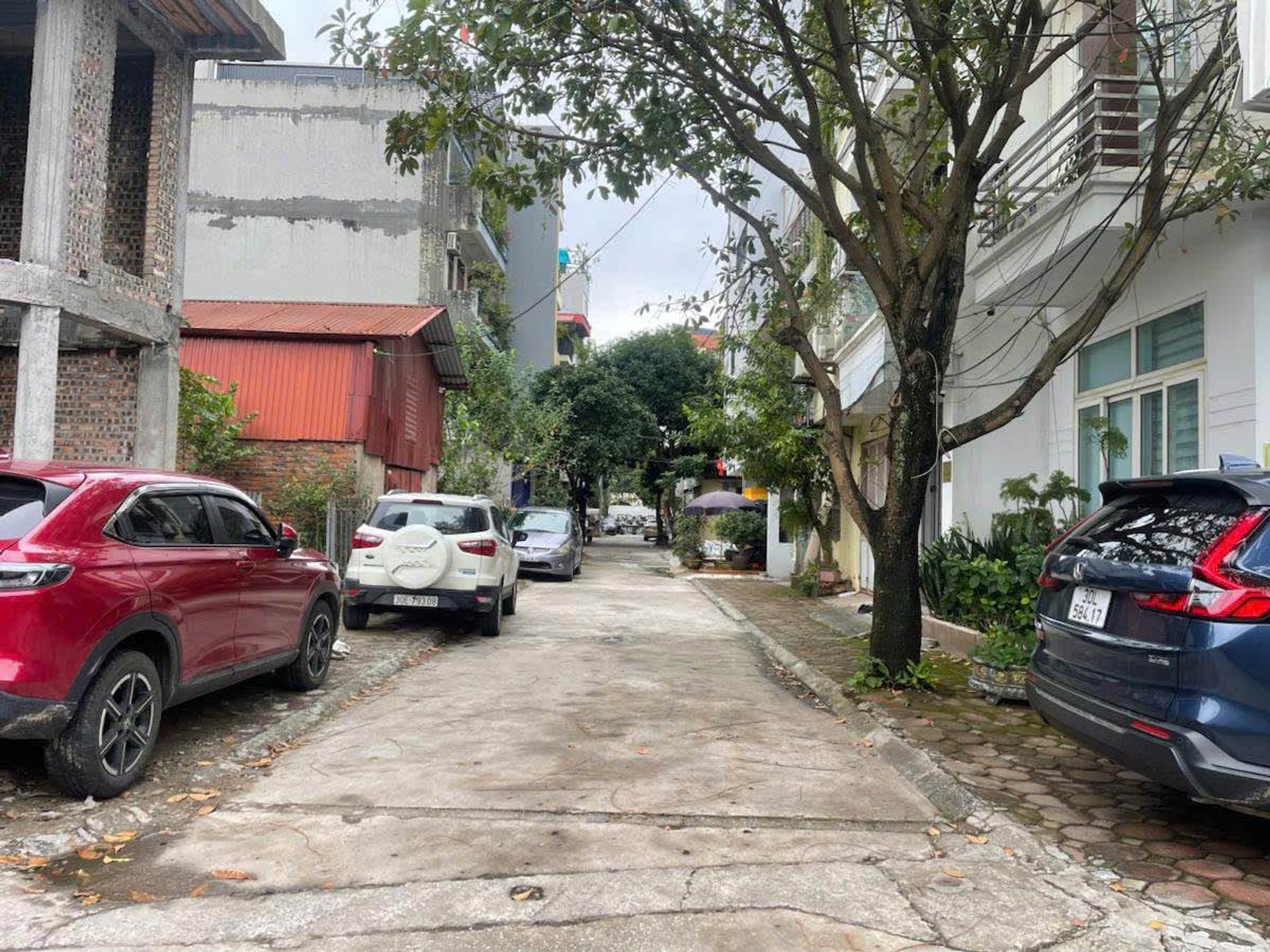 BÁN ĐẤT THẠCH BÀN 70M2- MT 6m- PHÂN LÔ BÀN CỜ- VỈA HÈ, Ô TÔ TRÁNH - 25.2 Tỷ
