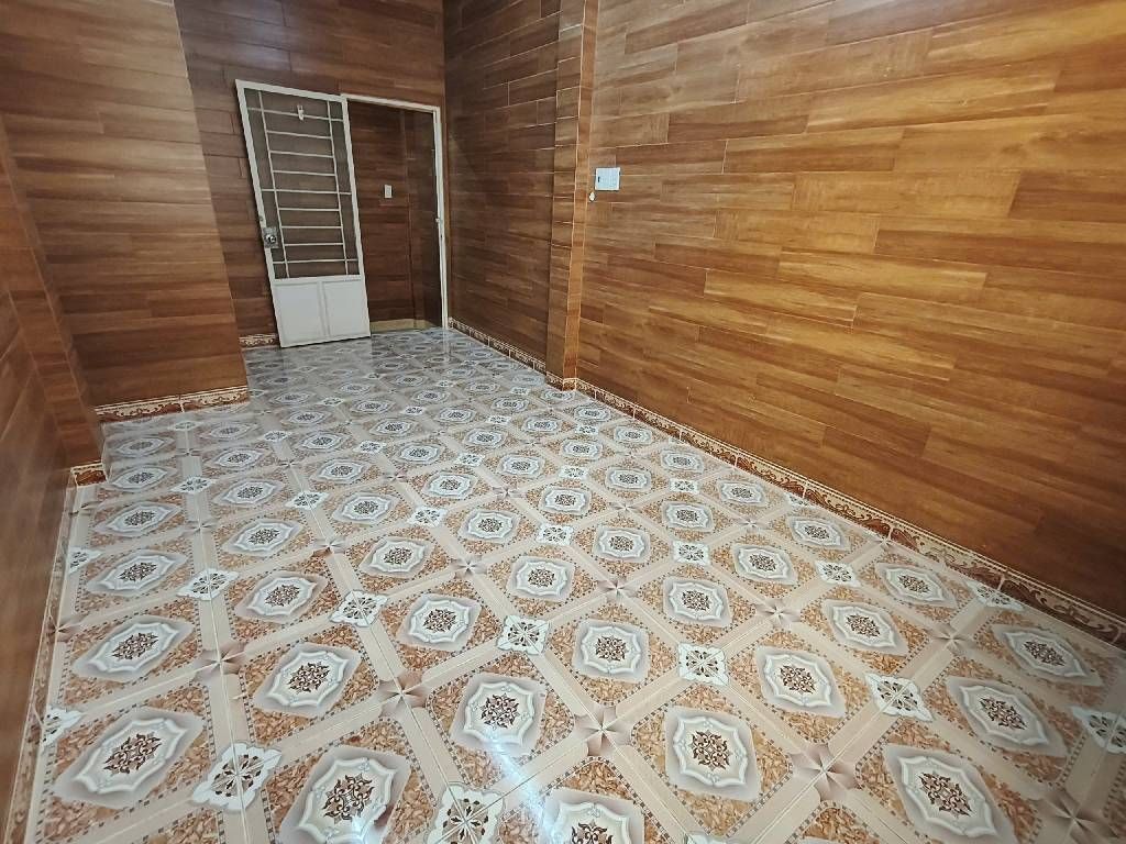 Bán nhà riêng 2 tầng 77,3m2 mặt tiền 6m phường Phú Nhuận giá 12,3 tỷ