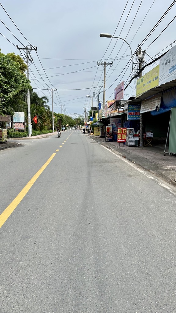 Bán nhà mặt phố rộng 265m2 Mt Nguyễn Thị Thử, Hóc Môn, 9.x tỷ