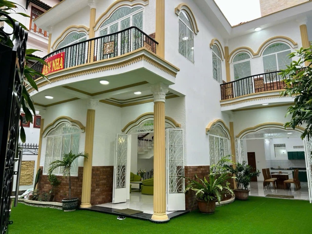 Bán biệt thự 2 tầng 324.7m2 Gần Công Viên Lê Thị Riêng