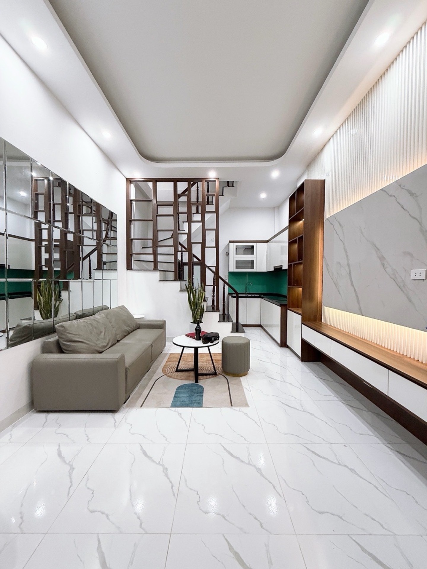 Cực hiếm nhà lĩnh Nam, Hoàng Mai chị hơn 5 tỷ sổ đỏ trao tay.