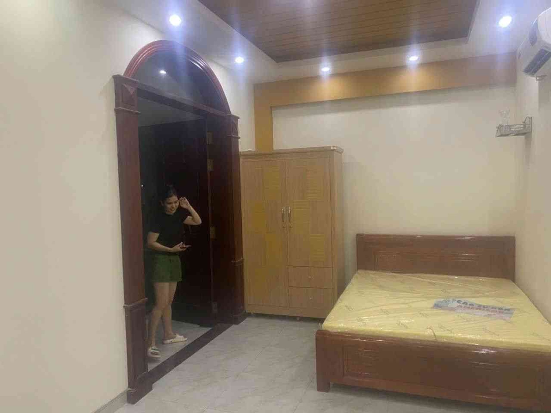 Bán tòa nhà 6 tầng, 160.9m, ô tô tránh tại Phường Tân Sơn, thu nhập cho thuê 50 triệu/tháng