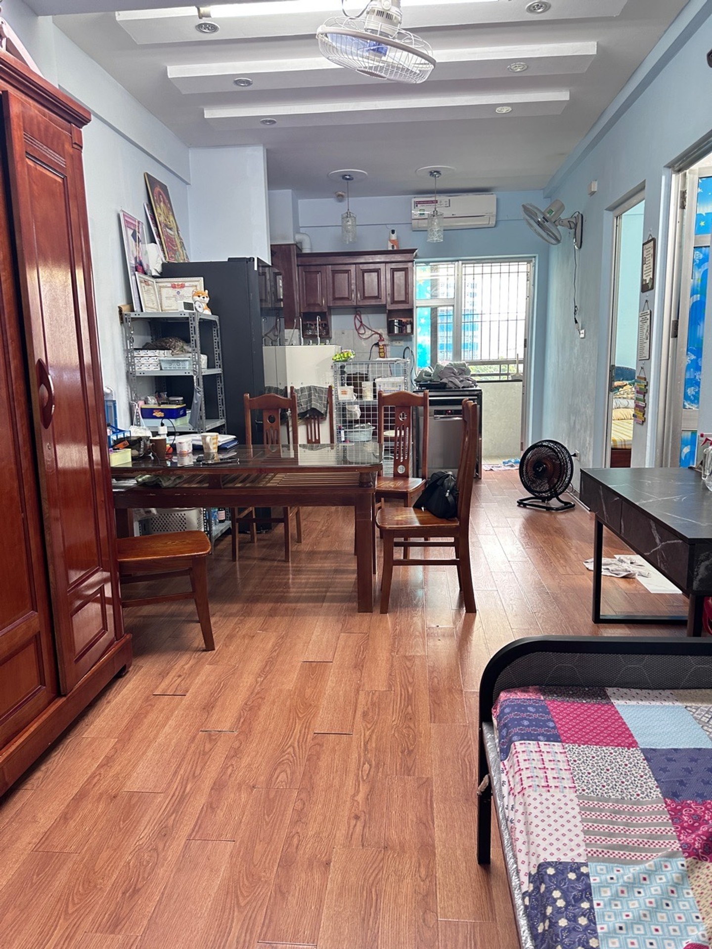 Căn hộ 1 phòng ngủ trung tâm quận Cầu Giấy, sổ đỏ chính chủ
