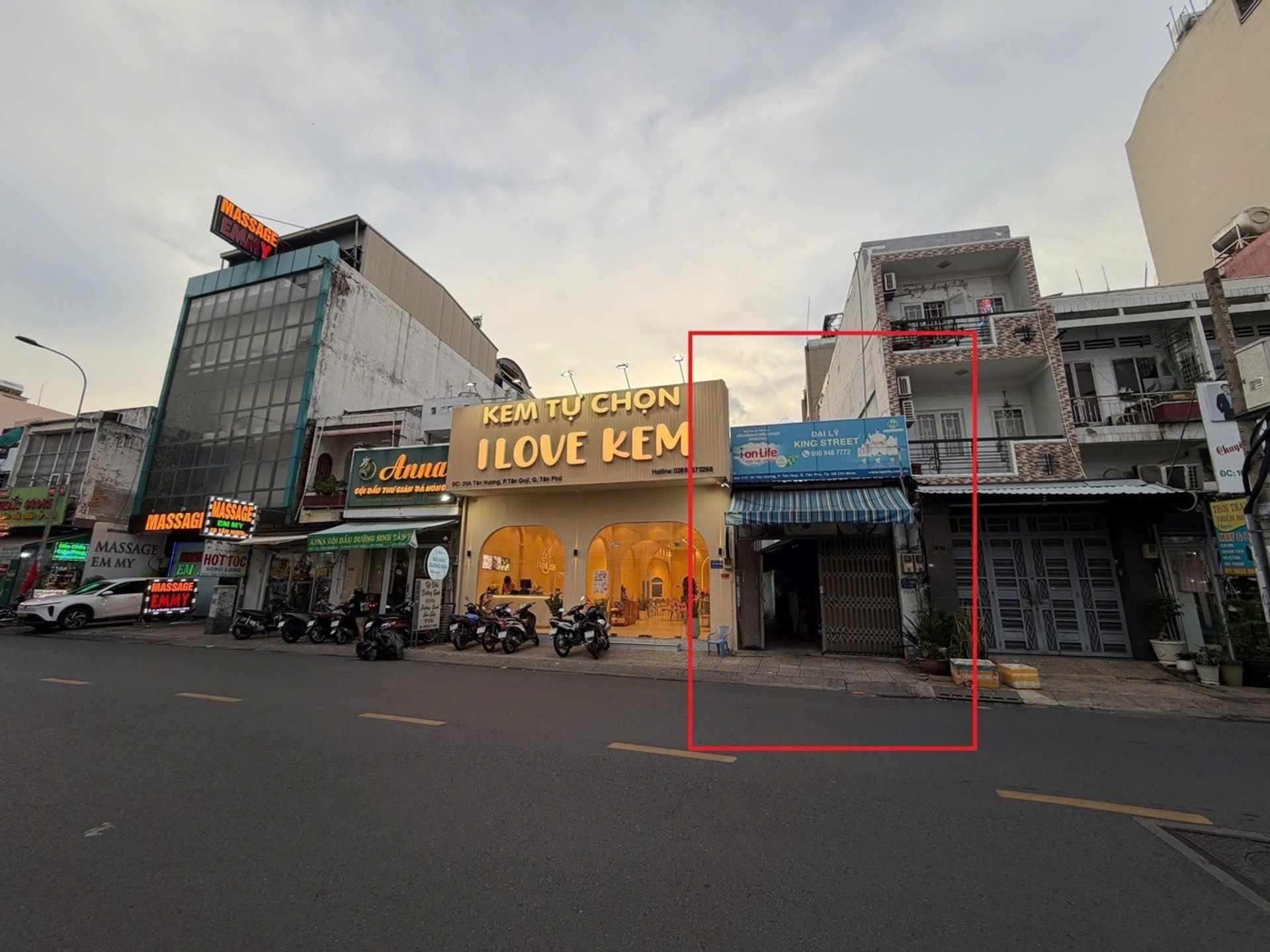 Cơ hội sở hữu nhà mặt phố Tân Hương vị trí vàng, doanh thu 50 triệu/tháng