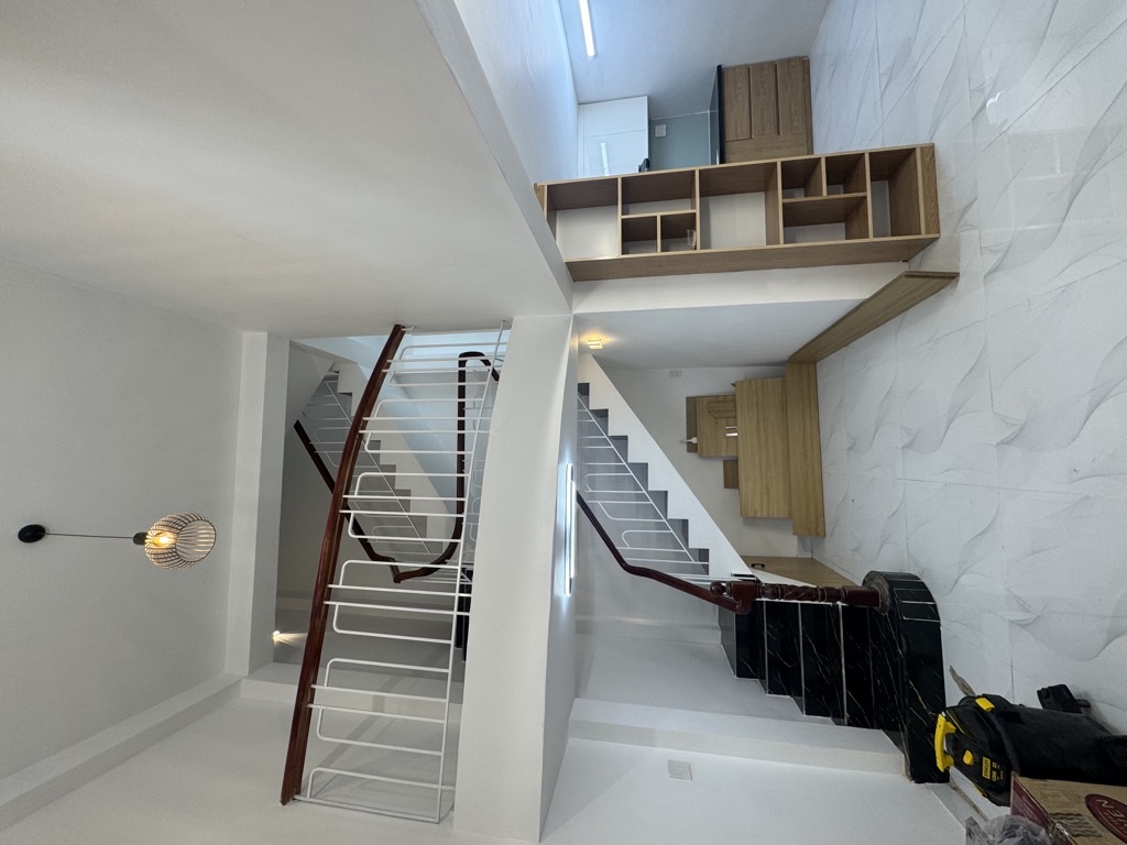 Bán nhà 5 tầng 49m2 hẻm 4m Hoàng Diệu, Phú Nhuận, nhà mới xây, full nội thất