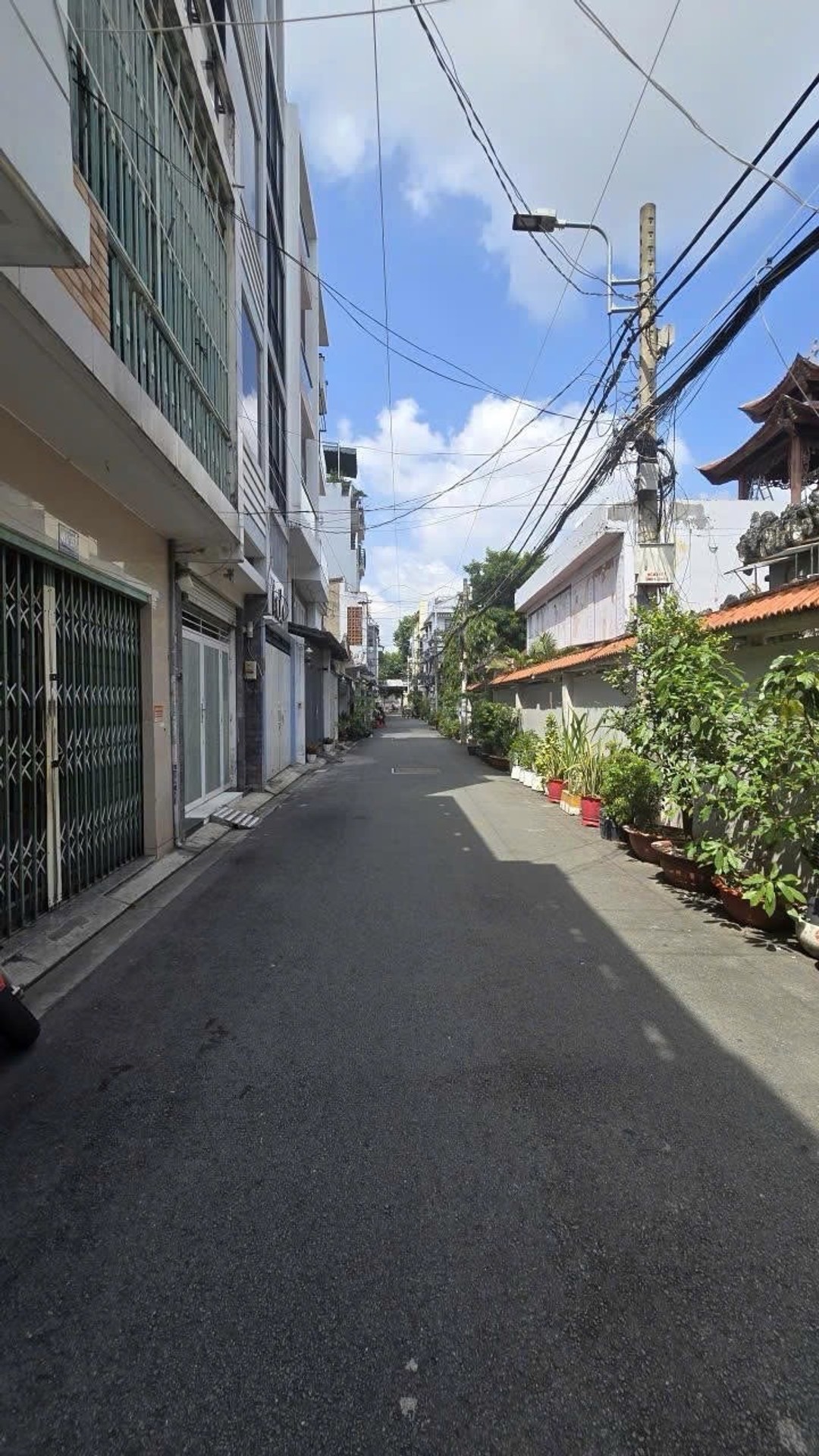 Bán nhà riêng 2 tầng Phú Nhuận, HXH Huỳnh Văn Bánh, phù hợp gia đình ở lâu dài, KD buôn bán