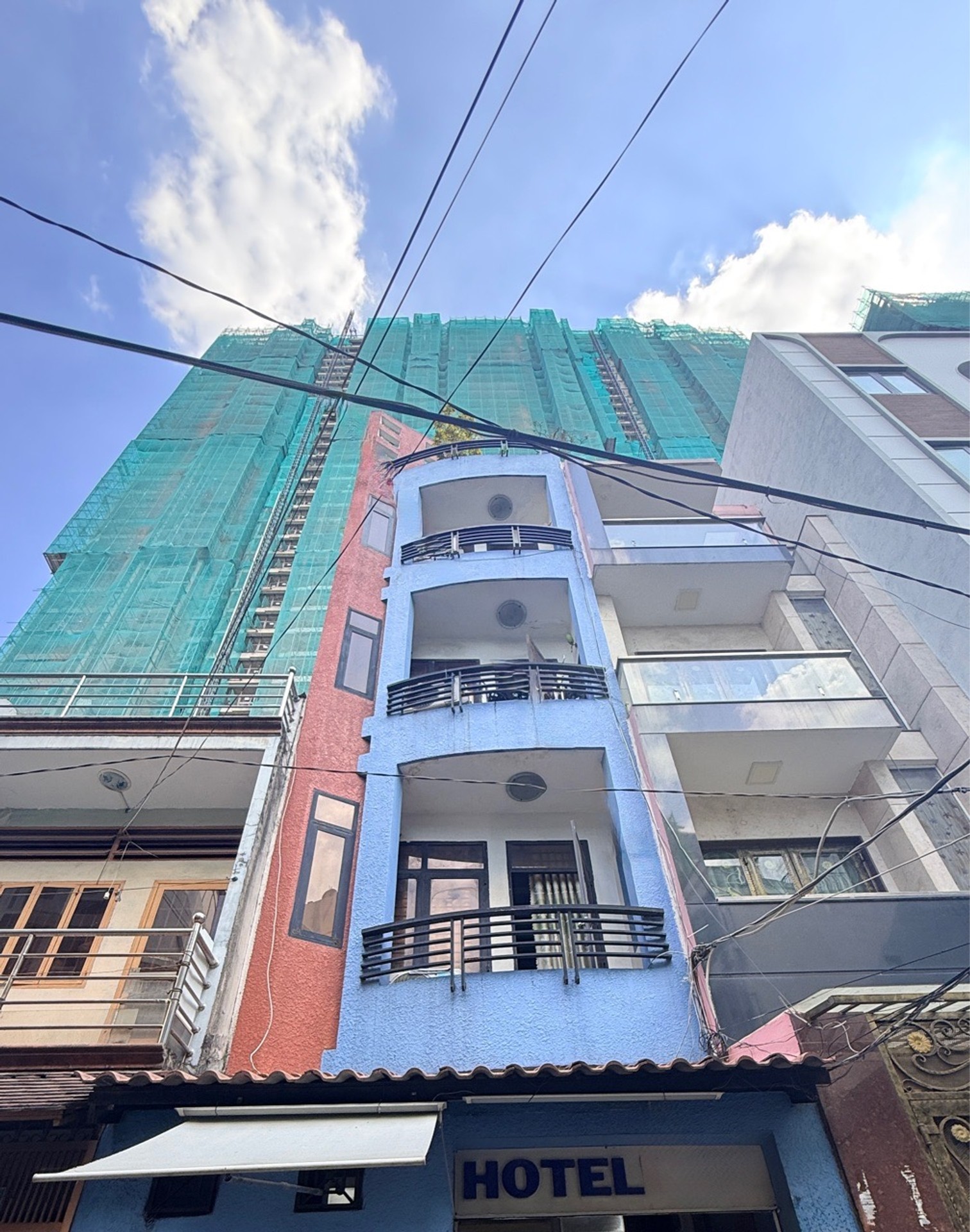 Bán nhà riêng 5 tầng diện tích 52,6m2 tại Đề Thám Quận 1, giá 14,5 tỷ đồng