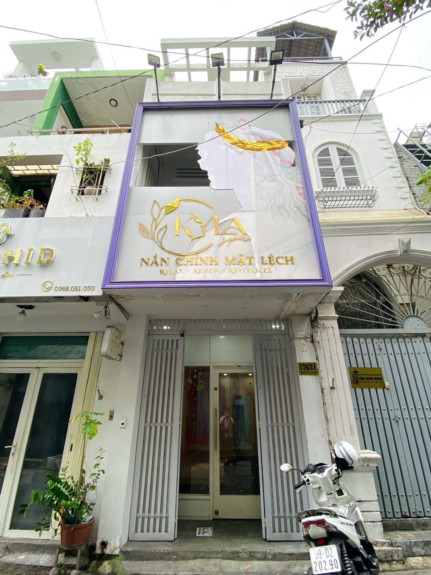 Nhà 3 tầng 4PN hẻm xe tải thông khu Đặng Văn Ngữ, Phú Nhuận