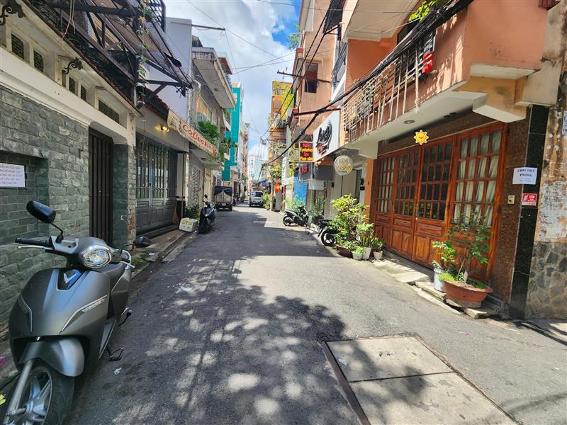 Bán nhà riêng 1 tầng diện tích 63.9m² trên đường Lê Văn Sỹ với giá hấp dẫn