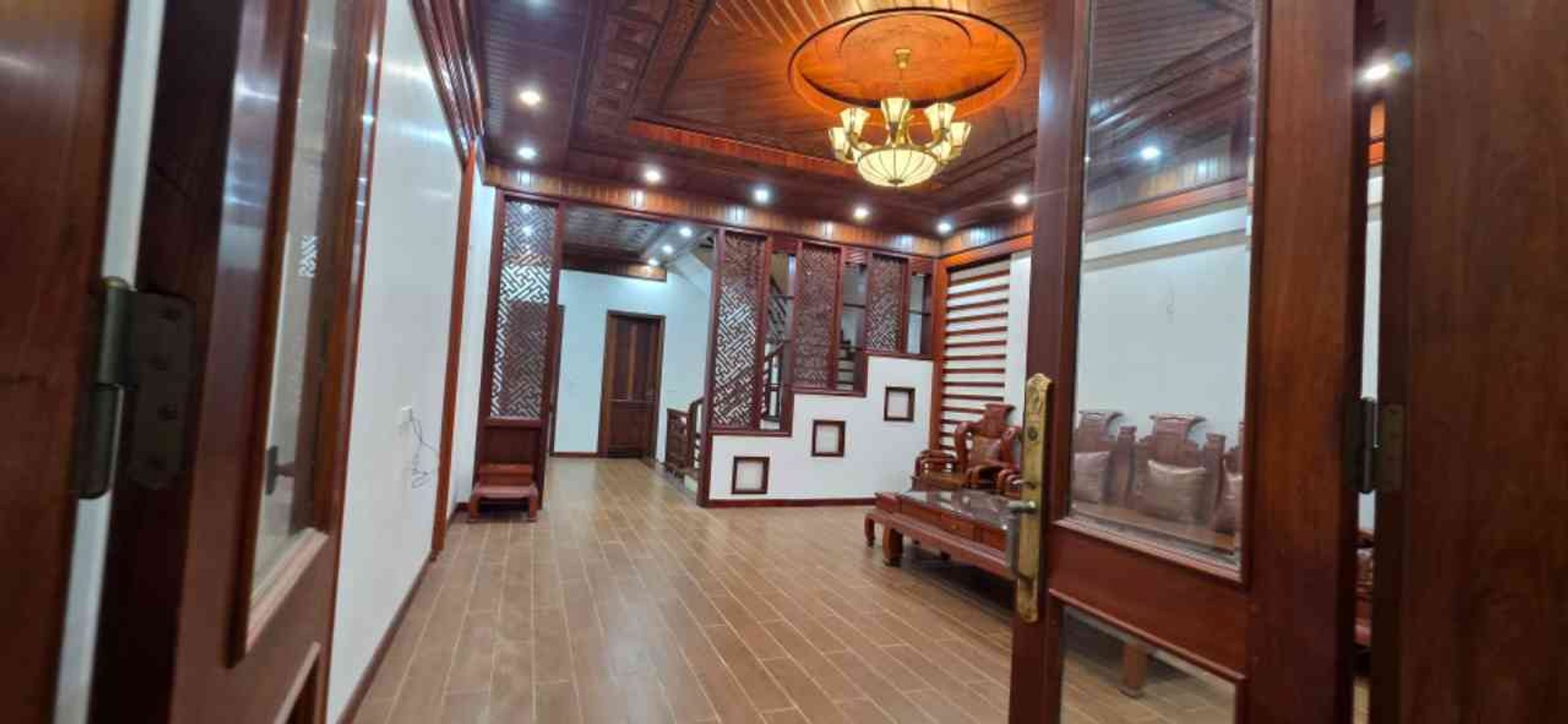 🏠Bán nhà 5 tầng, mặt phố Di Tích - Đồng Kỵ, 103,9m² mt 5.6m, full gỗ Quý, 7.9 tỷ.🏠