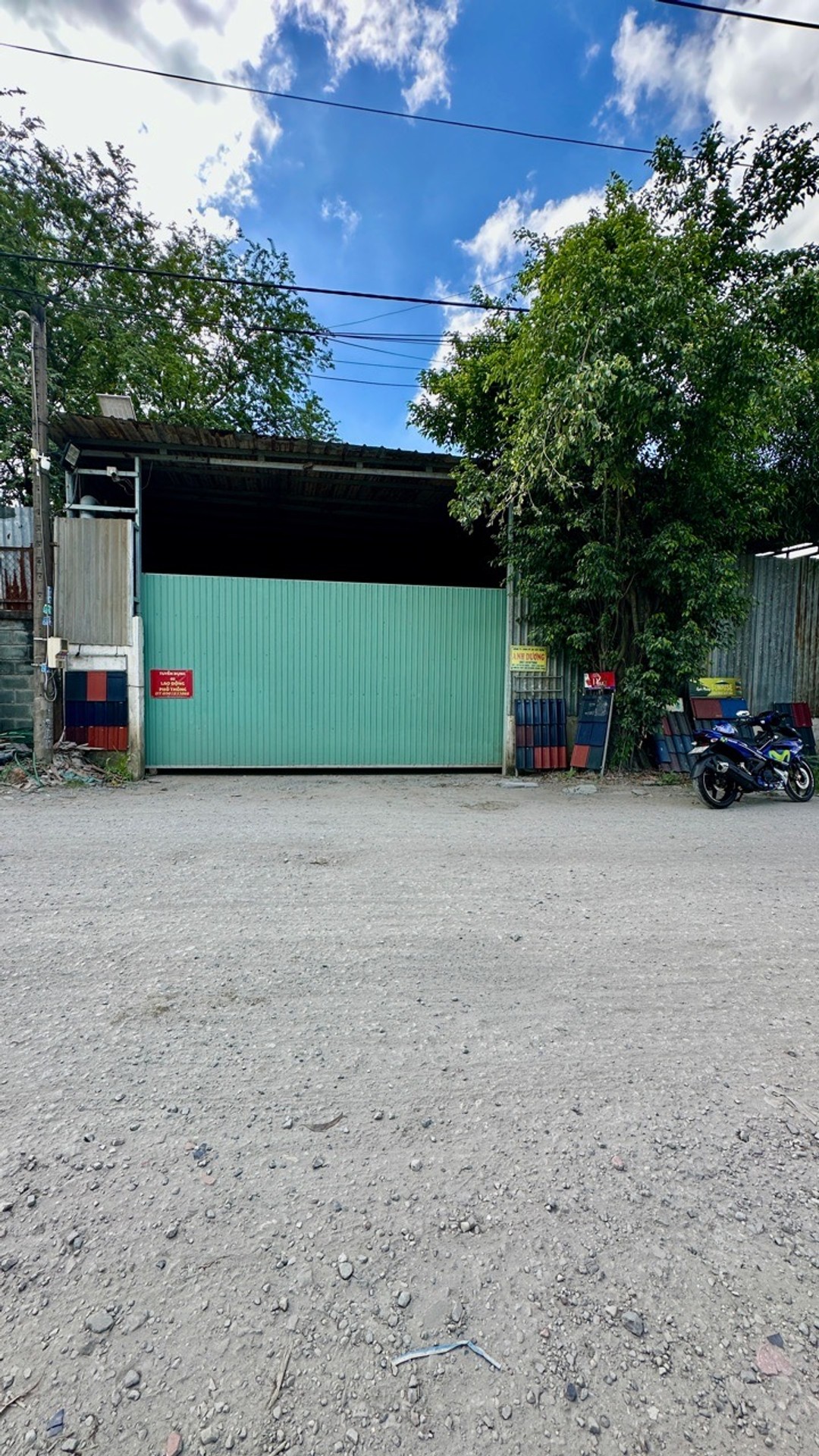 Bán xưởng 1.086m2 tại xã Bà Điểm, TP.HCM, mặt tiền rộng, tiện xe công