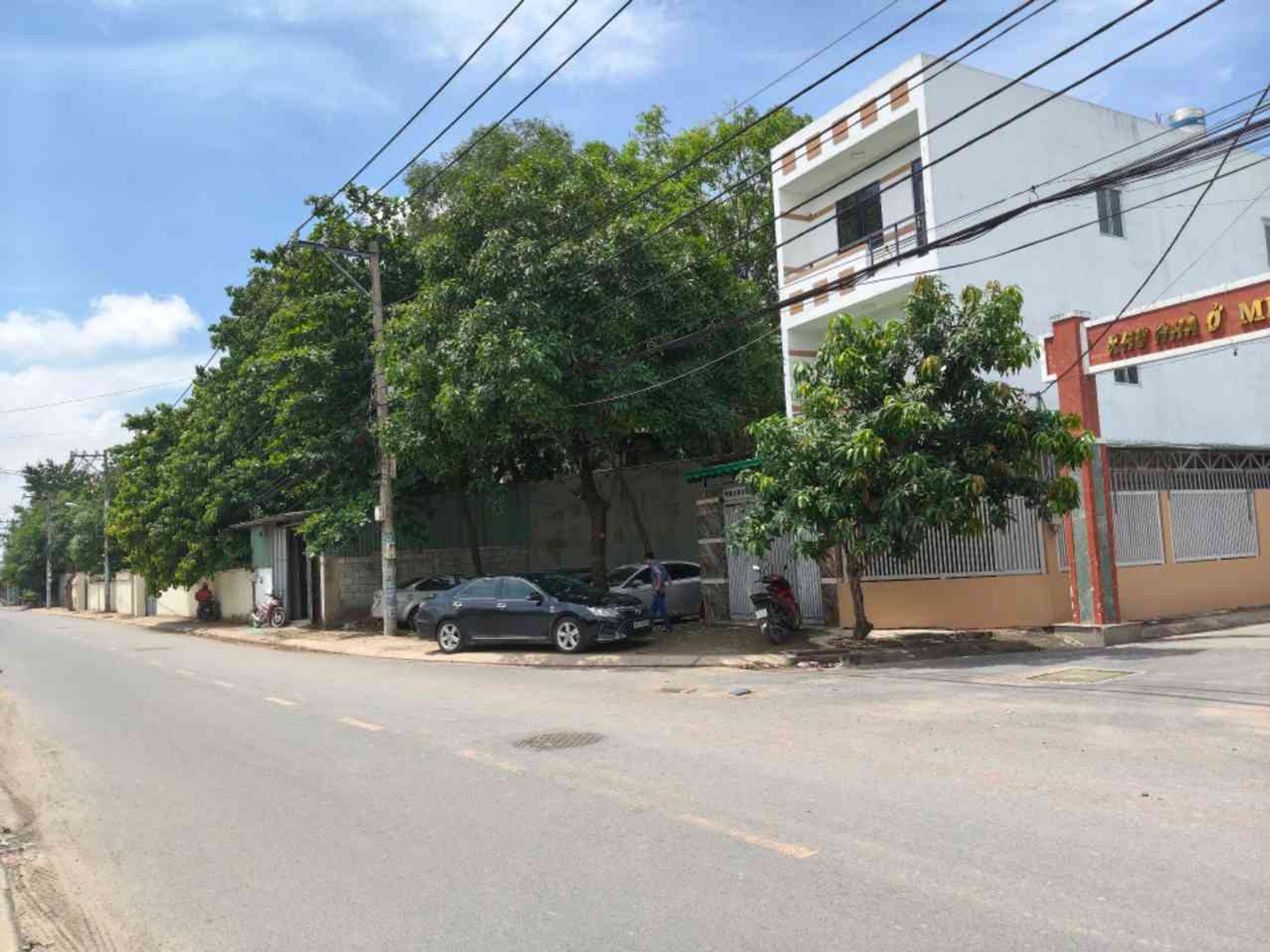 Bán nhà mặt phố Nguyễn Thị Thử 3 tầng 123.2m2 hướng Bắc, mặt tiền 7.1m, giá 8.9 tỷ
