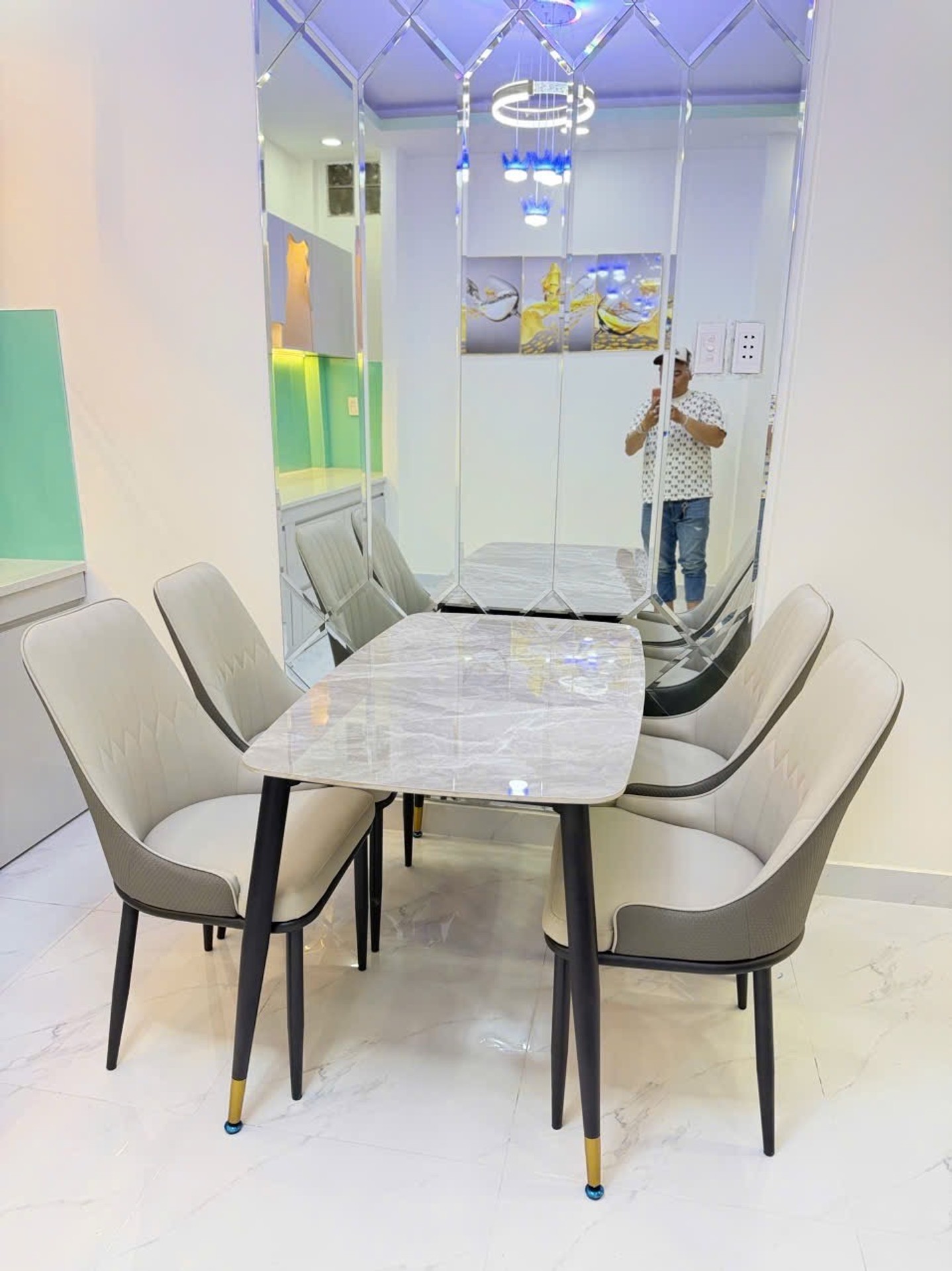 Nhà đẹp Dương Bá Trạc, không gian rộng rãi, giá hợp lý
VDQ8.8.A751