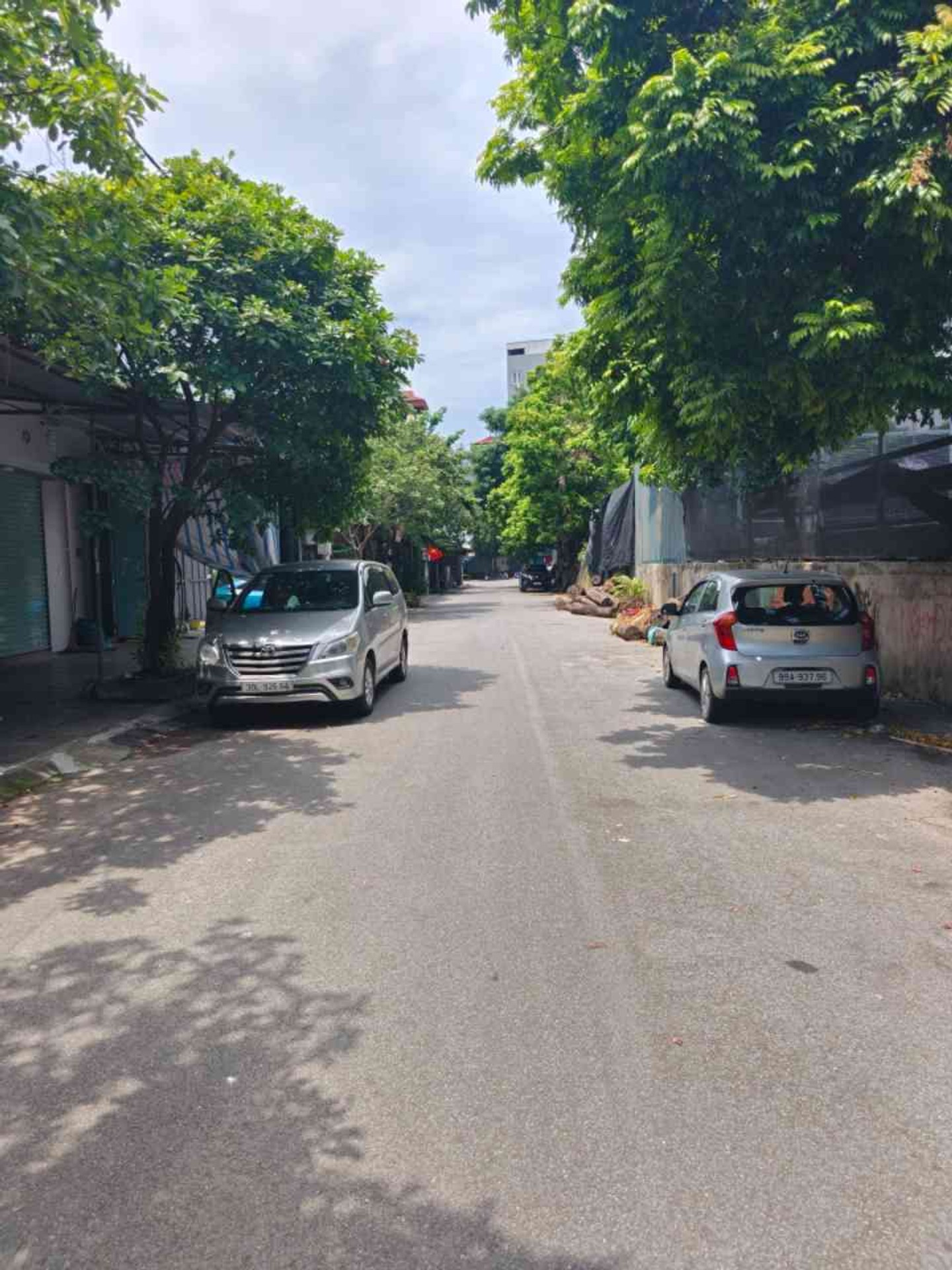 Bán nhà phân lô Tiến Bào Bình Phú 100m² 2,5 tầng ô tô tránh