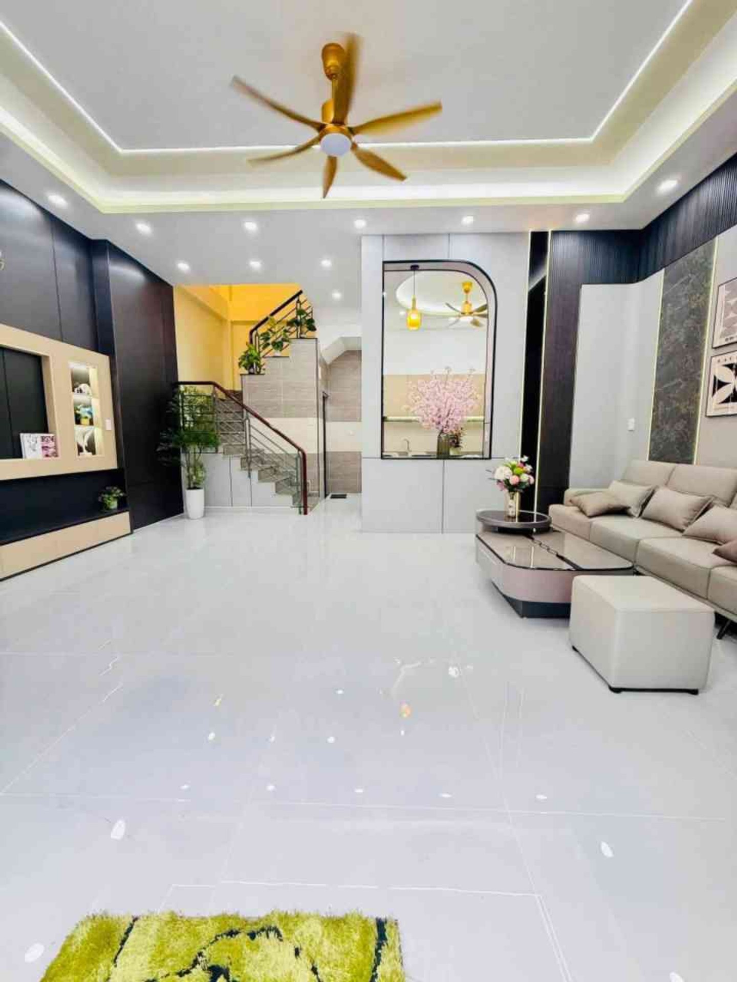 Bán nhà riêng 3 tầng diện tích 52m2 tại phường Tân Sơn, hướng Tây Bắc, giá 6.95 tỷ