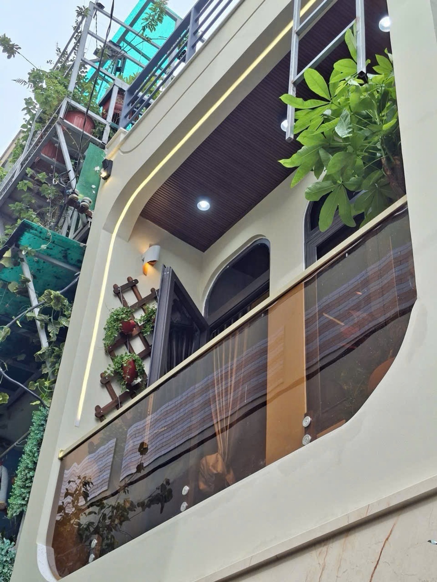 Nhà mới 2 tầng kiên cố tại Nhiêu Tứ, diện tích 26m² giá 5.95 tỷ