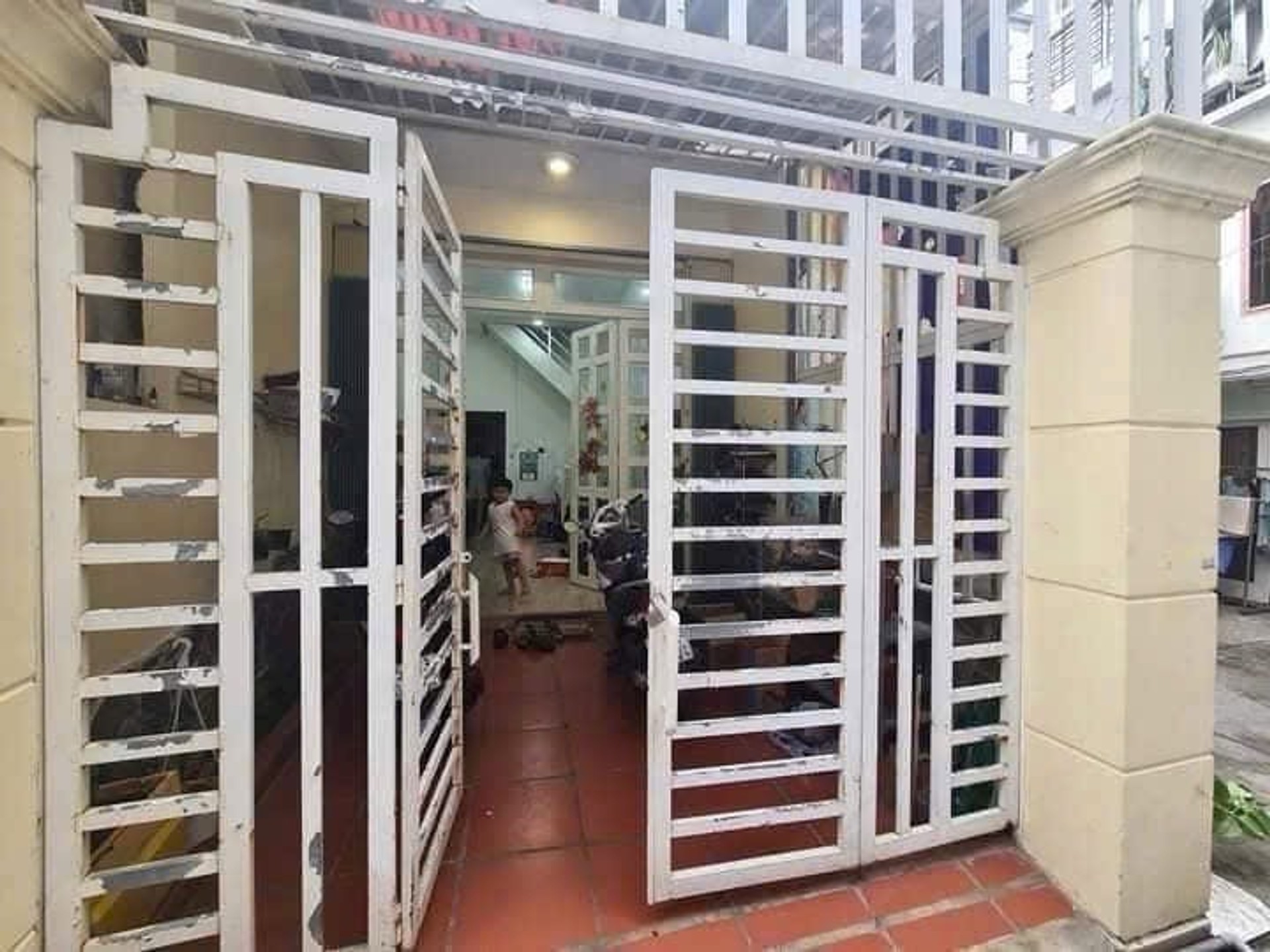 Cơ hội sở hữu nhà riêng 2 tầng rộng 65m2 khu vực Phường Chánh Hưng giá tốt