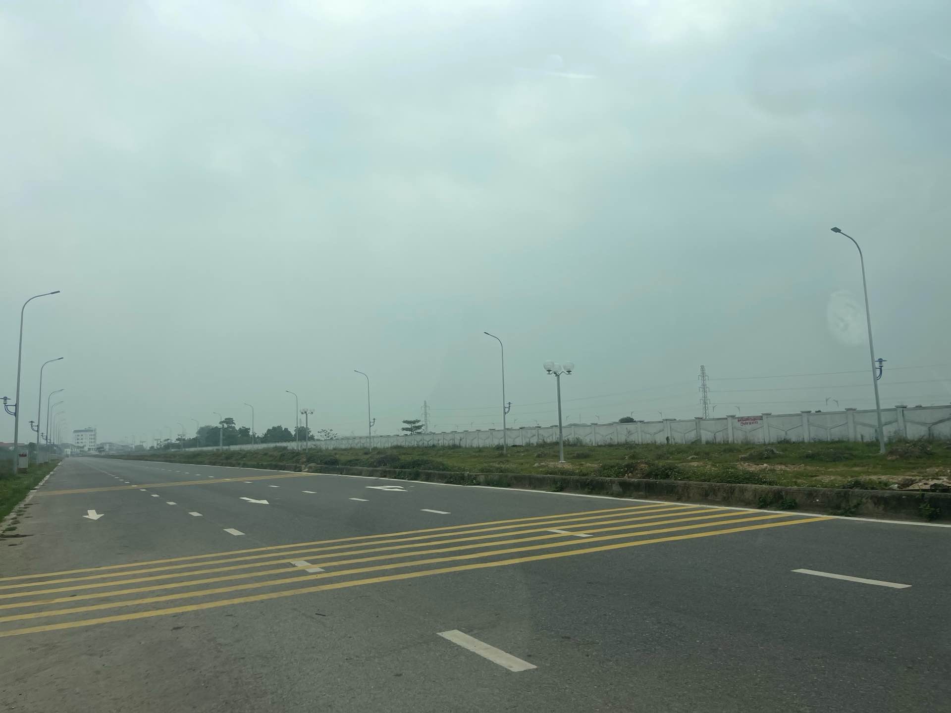 Hương Đình, Mai Đình, Sẵn kho xưởng rộng