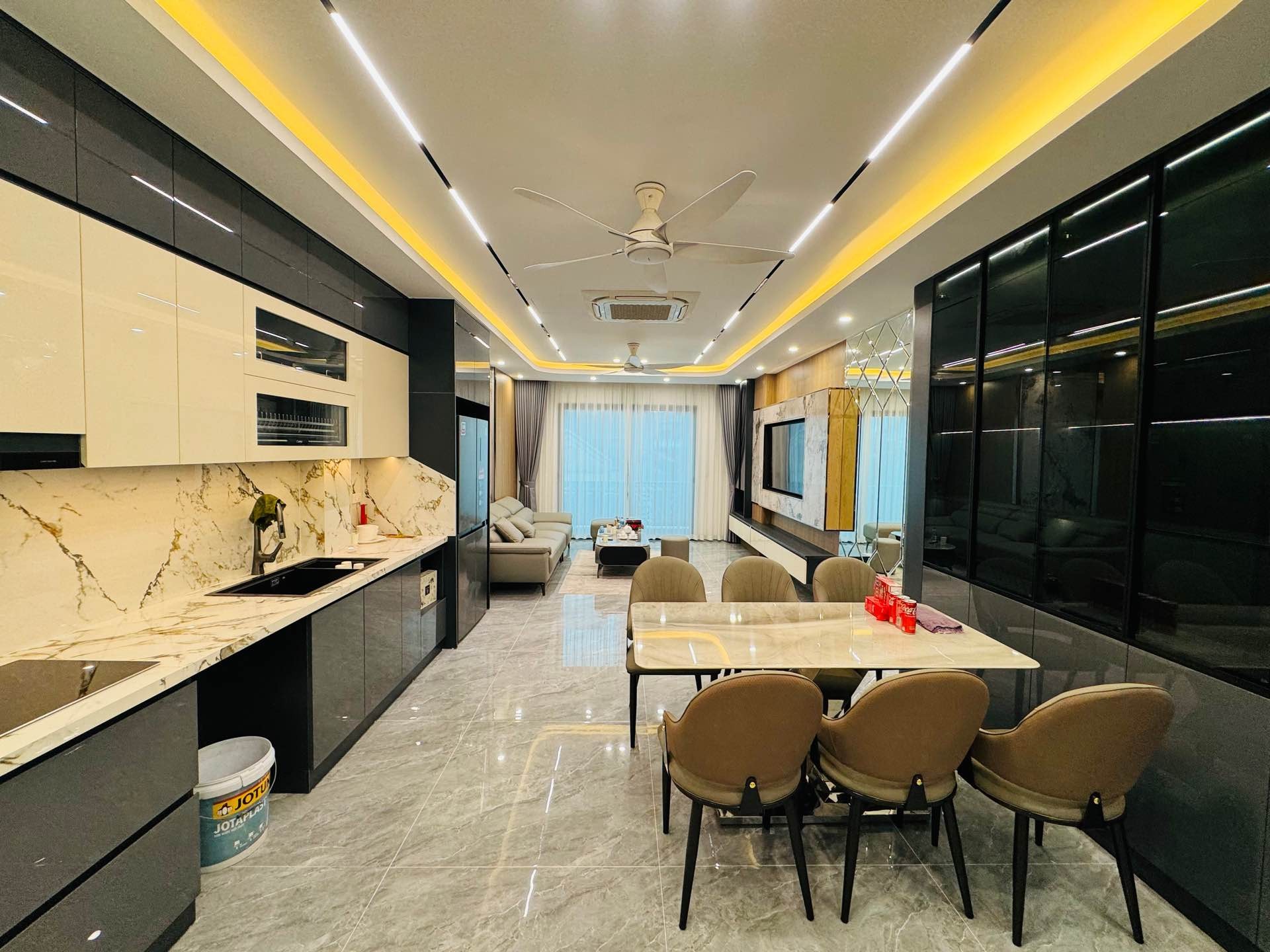 🏡🏠SIÊU PHẨM PHÂN LÔ PHỐ PHÙNG CHÍ KIÊN – CẦU GIẤY -56m² - 7 Tầng Thang Máy -Gara 2 Ô Tô trong nhà