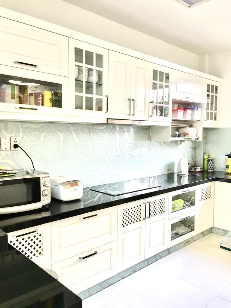 Bán nhà riêng 5 tầng tại phường 11 Phú Nhuận, mặt tiền 3.2m, cho thuê 22 triệu/tháng