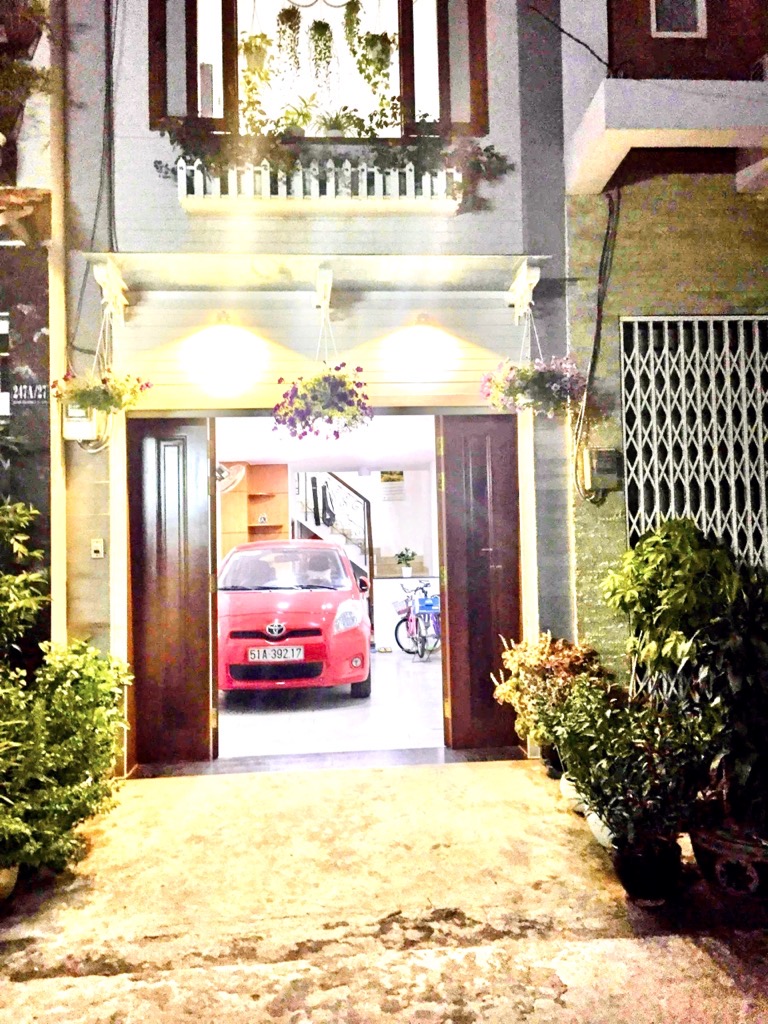 Nhà 5 tầng diện tích 32m² tại Phường 11, thuận tiện kinh doanh và cho thuê
