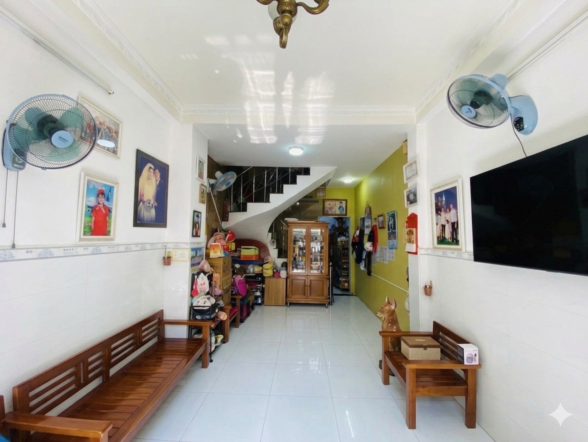 Bán nhà 4 tầng hẻm xe hơi, gần mặt tiền Phan Văn Trị, diện tích 42m²