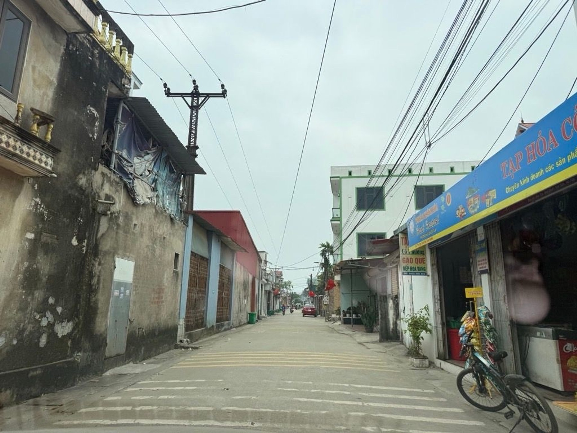 Đất vàng 2 mặt tiền xã Sóc Sơn, sổ đỏ chuẩn, ô tô đỗ cửa