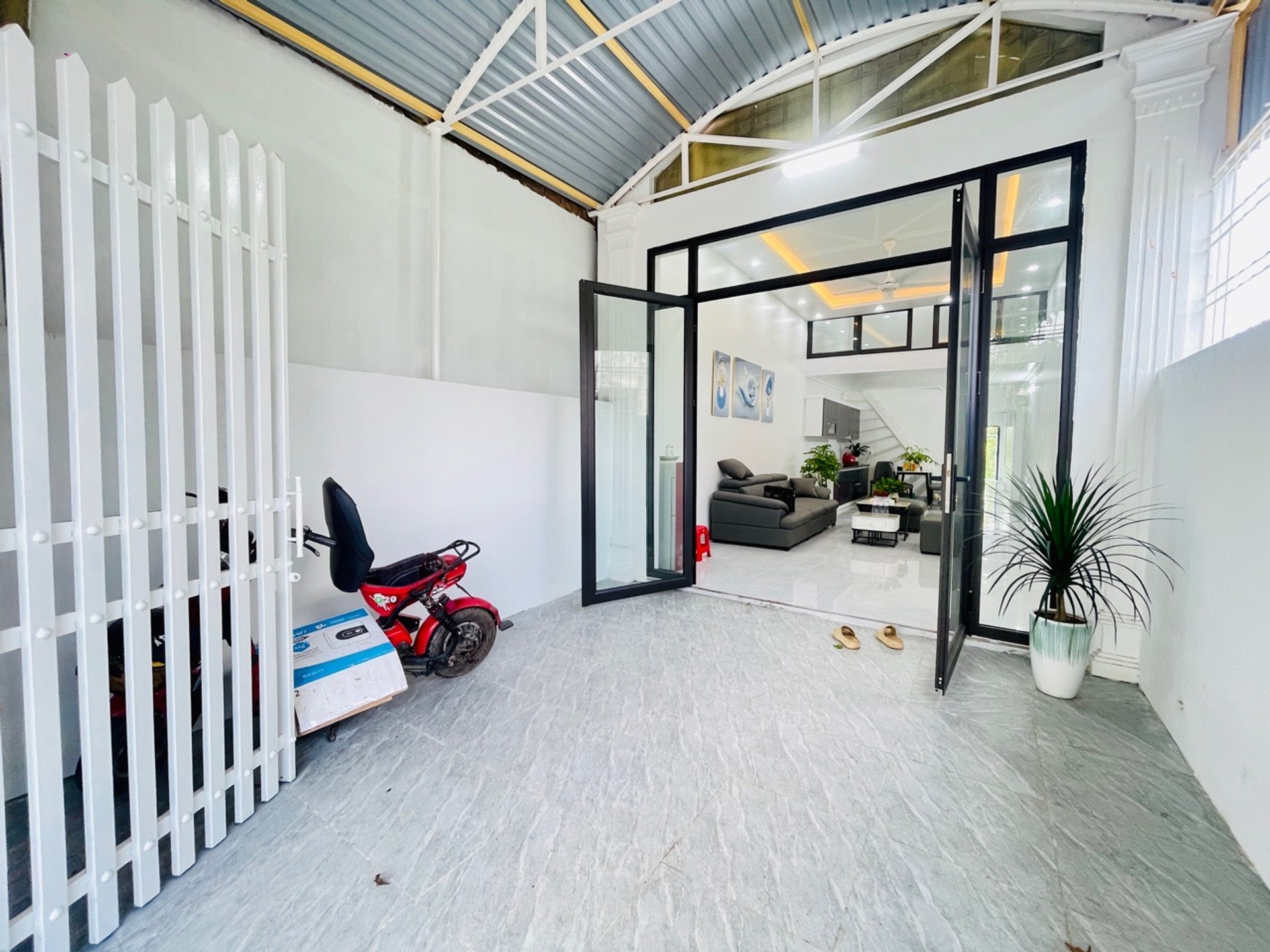 Bán nhà mặt phố An Đồng diện tích 102m² xây mới 1,5 tầng hướng Đông Nam