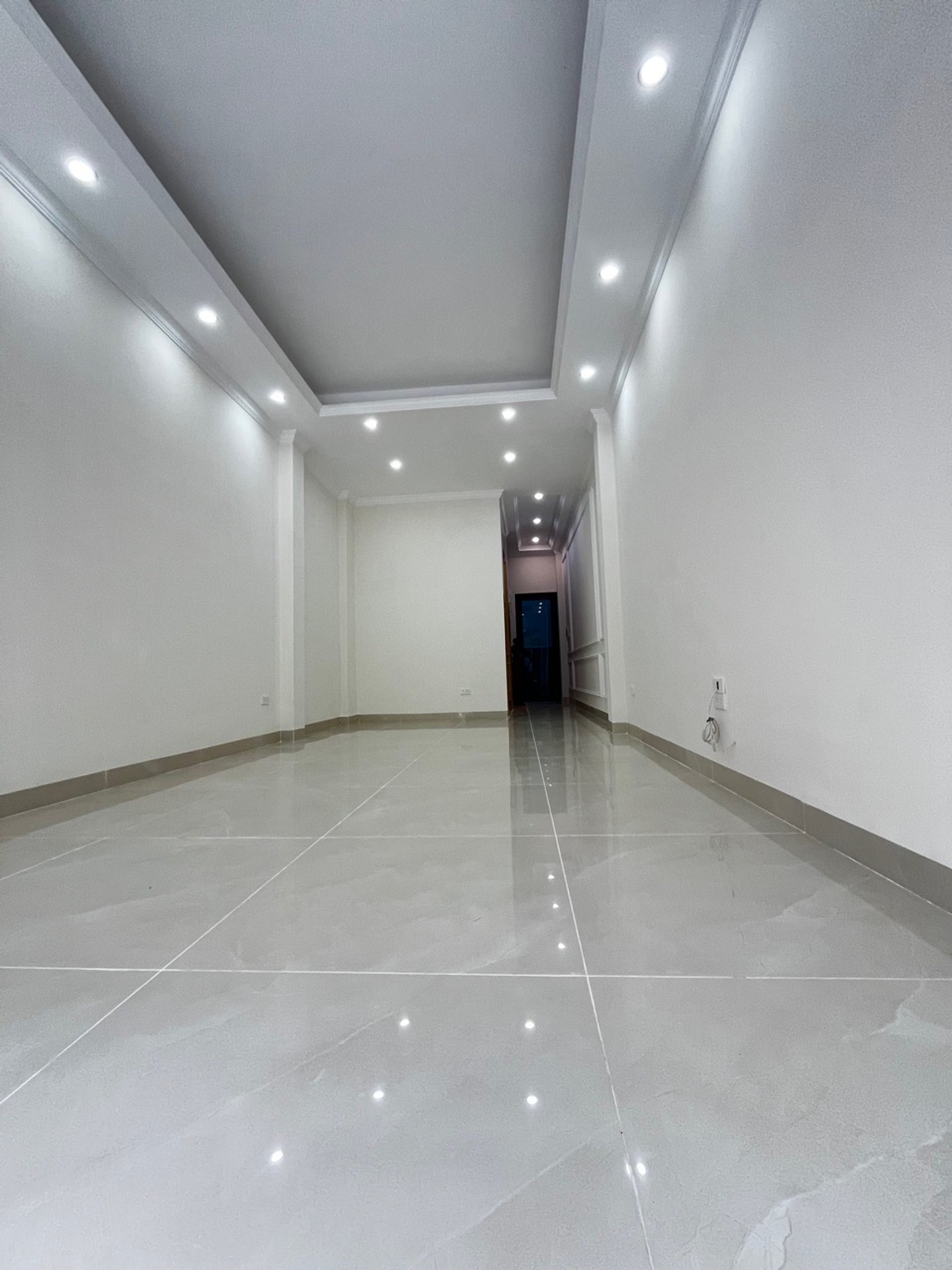 Nhà mặt phố Trần Đăng Ninh - Cơ hội vàng sở hữu 6 tầng thang máy kinh doanh đỉnh