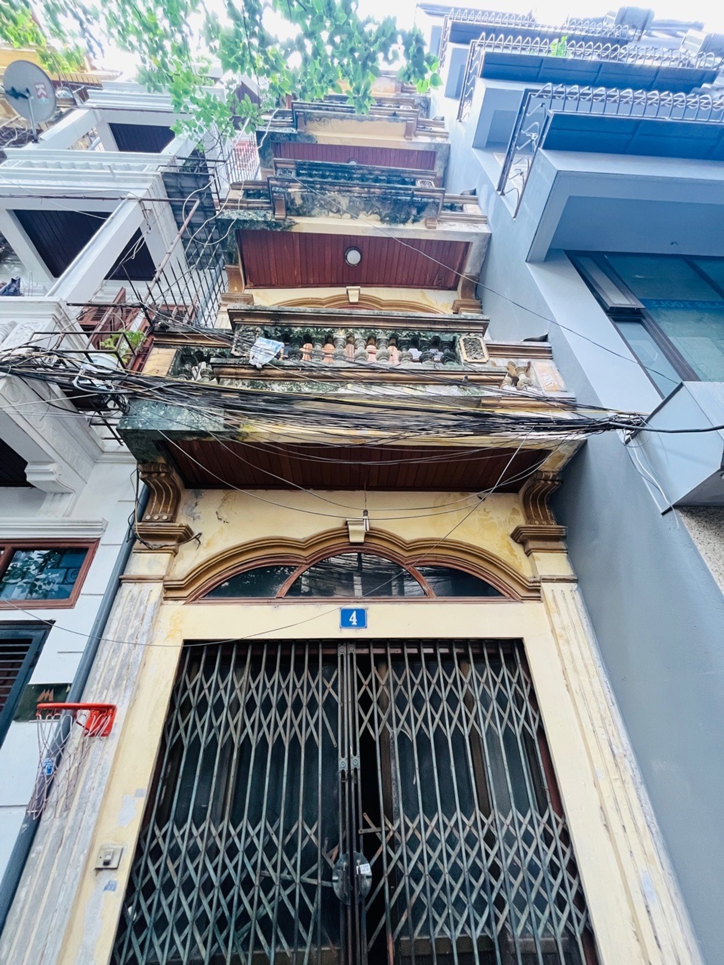 Nhà Thái Hà 5 tầng ô tô vào tận cửa, sổ đỏ chính chủ