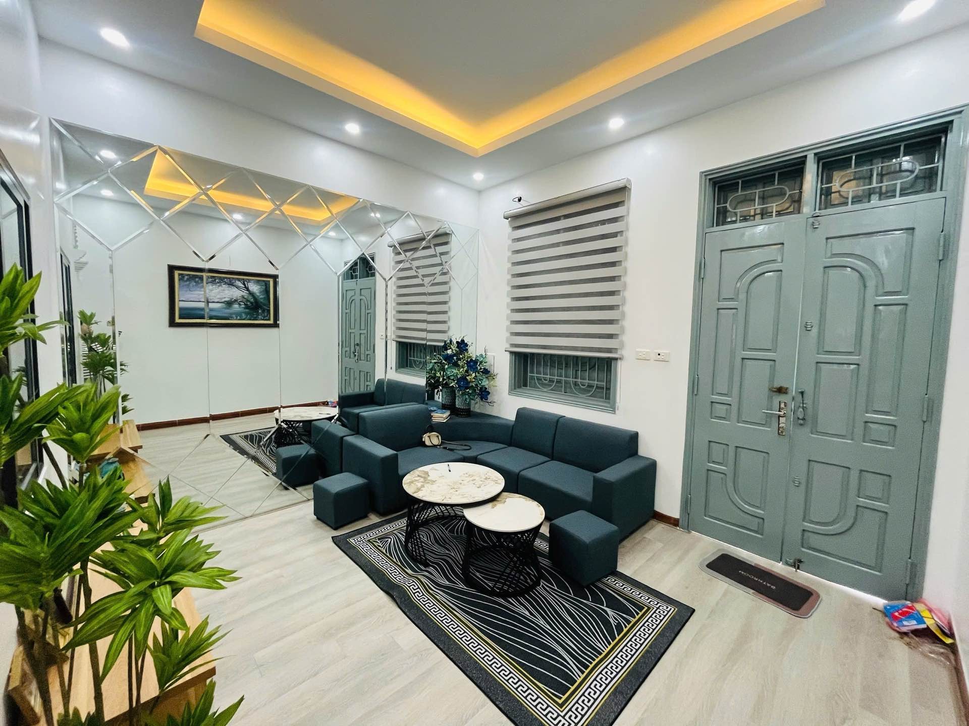 🏡🏠TẬP THỂ TƯ LỆNH bộ đội biên phòng Phố TRẦN BÌNH -75² – 3PN – 2WC – FULL NỘI THẤT – Ô TÔ ĐỖ Chân