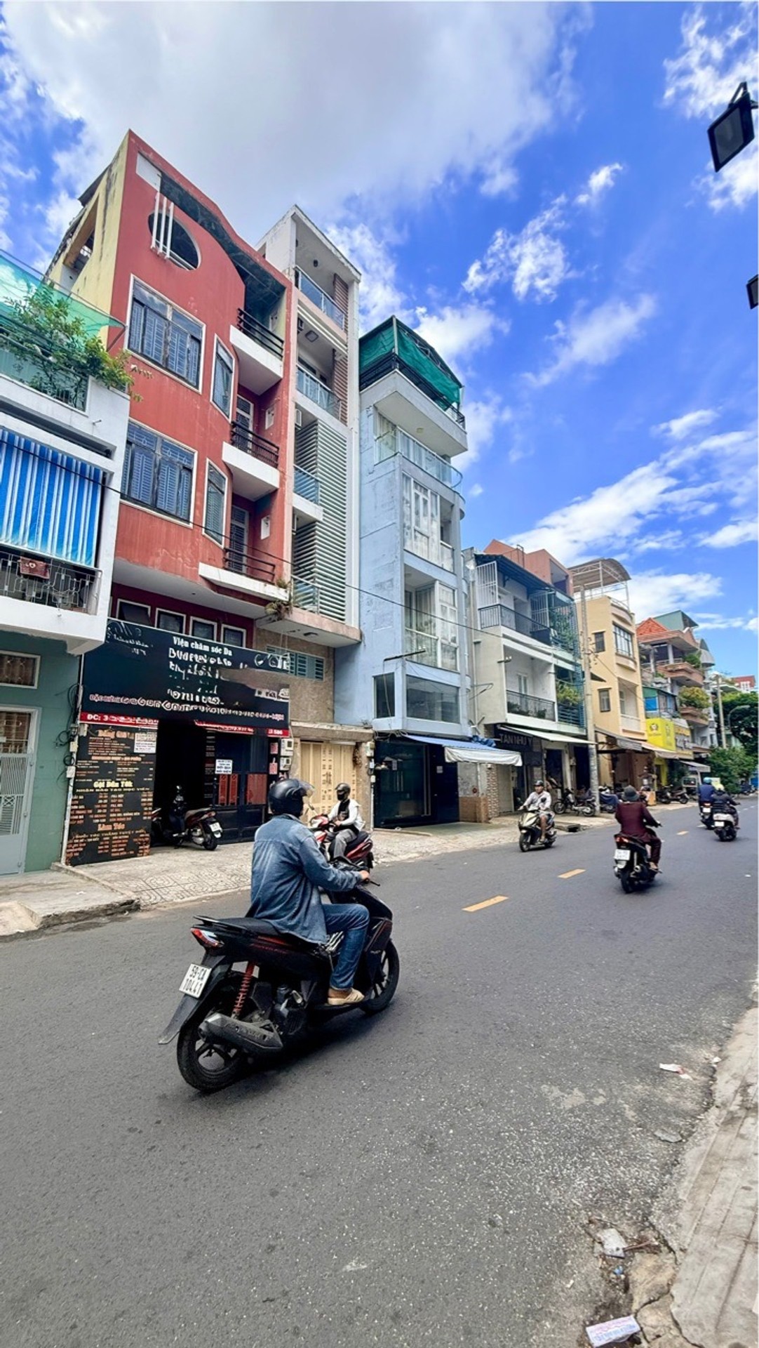 Nhà mặt phố Hoà Hảo Quận 10, 5 tầng, mặt tiền 5m, thu nhập 40 triệu/tháng