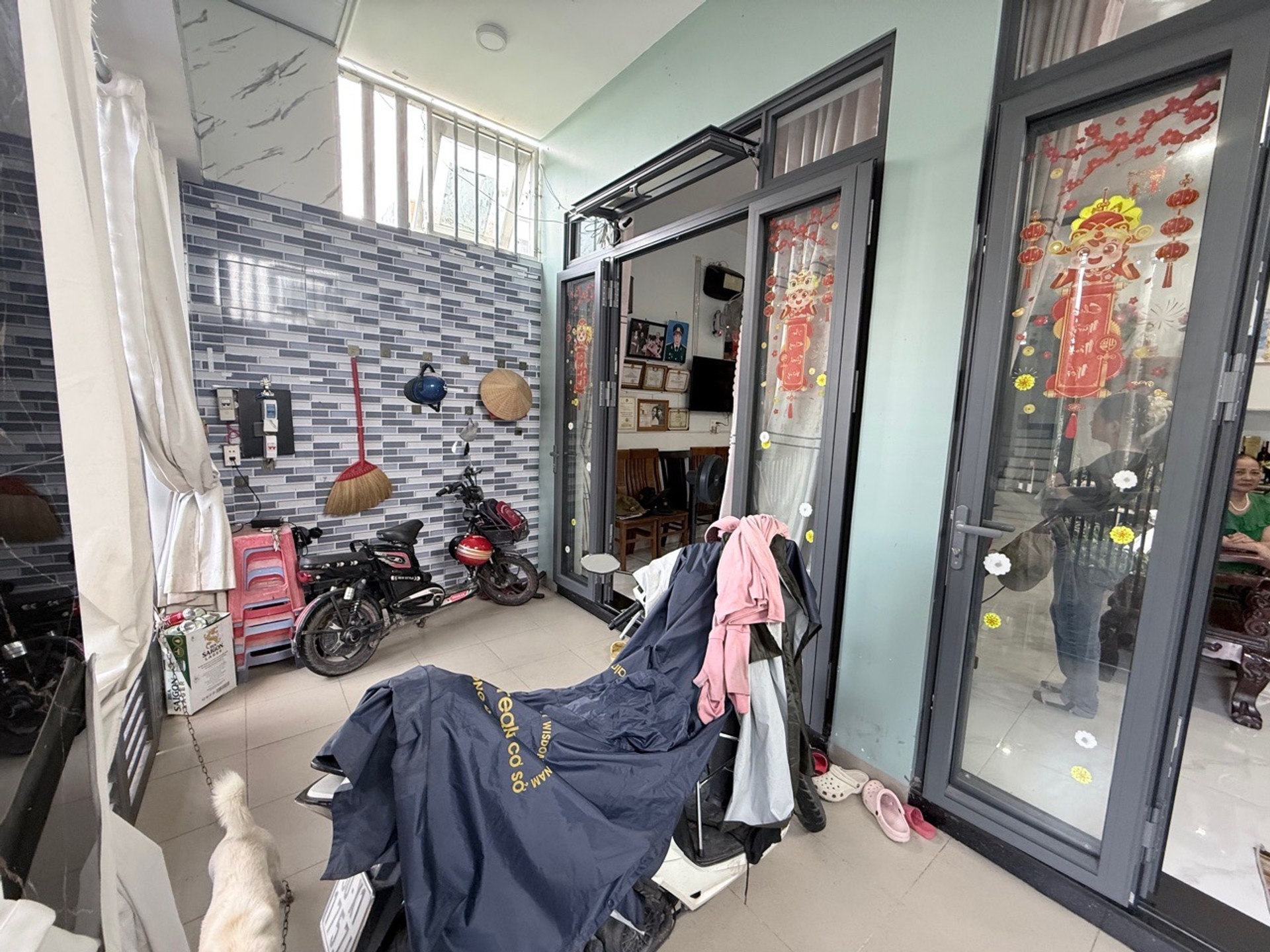 Nhà 2 tầng rộng rãi, giá mềm tại Long Trường