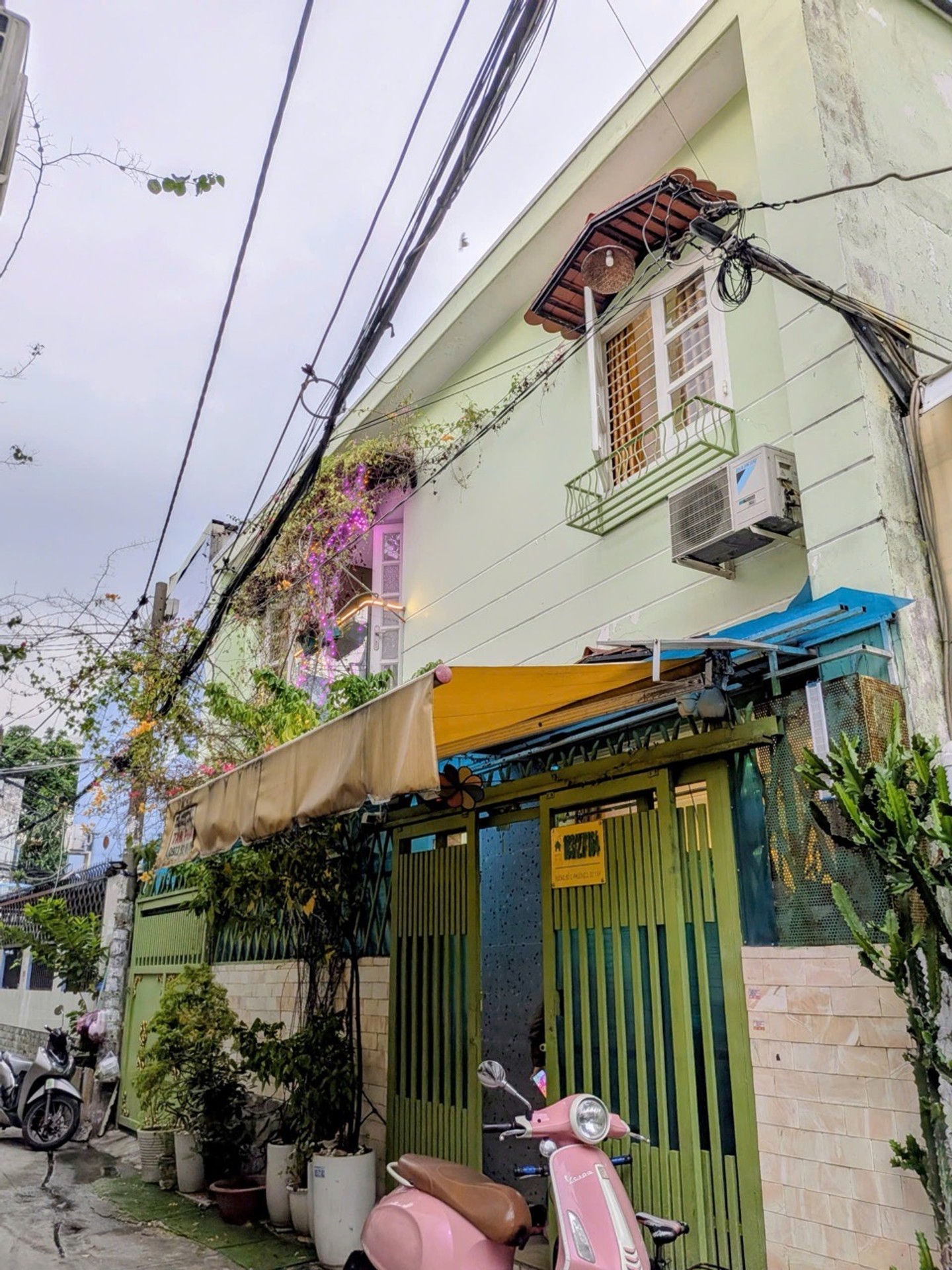 Bán nhà 2 tầng 3 phòng ngủ tại Phường Hạnh Thông, TP HCM